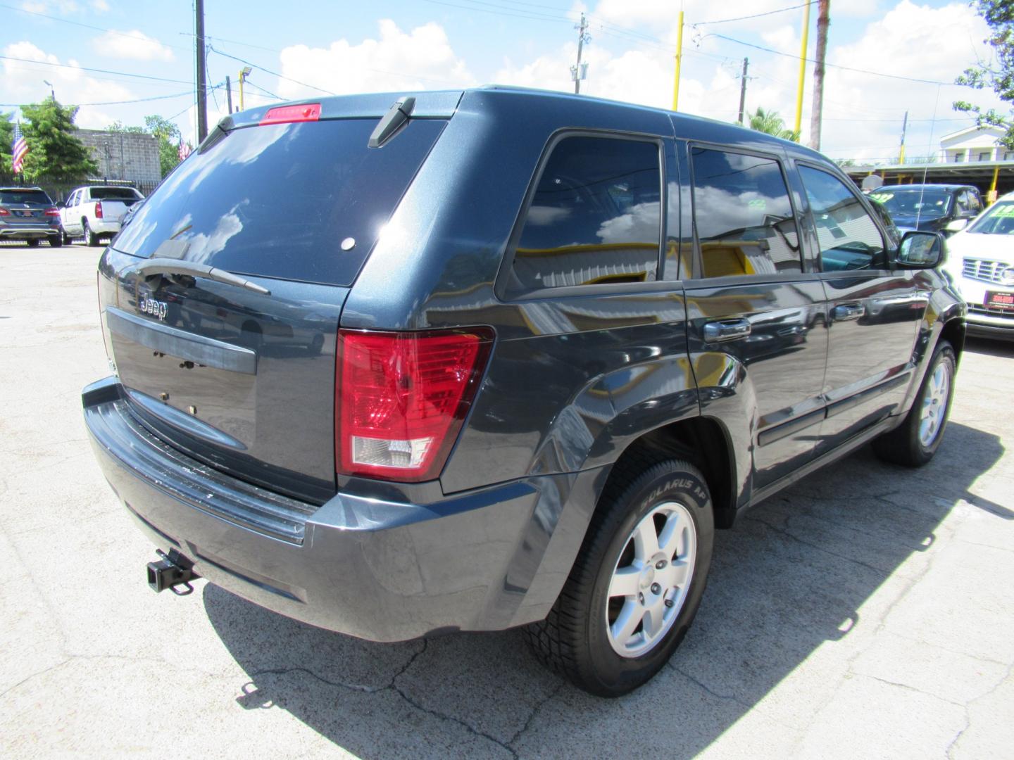 2008 BLUE /Gray Jeep Grand Cherokee Laredo 4WD (1J8GR48K38C) with an 3.7L V6 SOHC 12V engine, 5A OD transmission, located at 1511 North Shepherd Dr., Houston, TX, 77008, (281) 657-1221, 29.798361, -95.412560 - 2008 Jeep Grand Cherokee Laredo 156,835 miles VIN: 1J8GR48K38C184001 Vehicle Details 4 Door Wagon/Sport Utility 3.7L V6 F Gasoline Rear wheel drive w/ 4X4- Photo#22