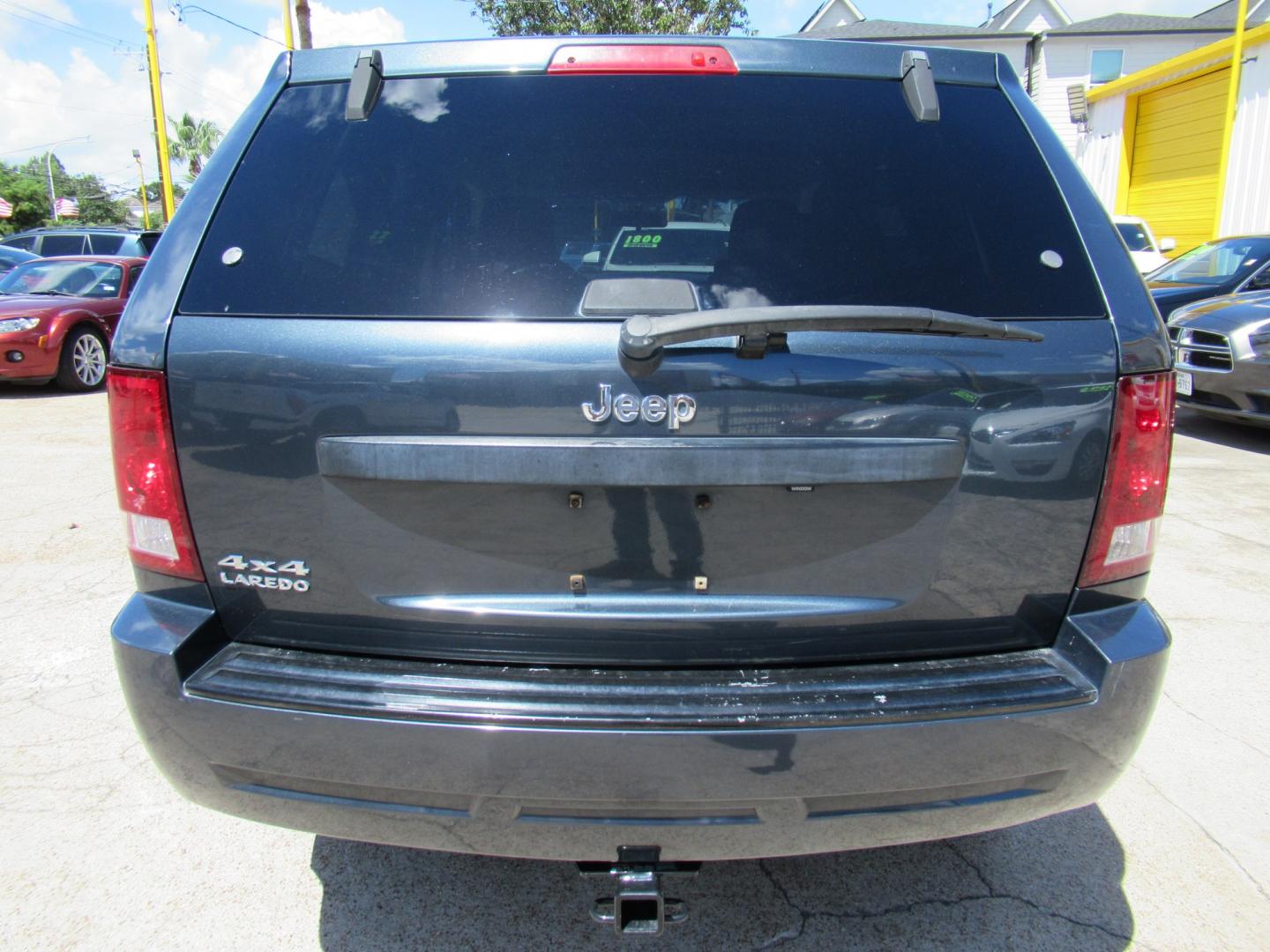 2008 BLUE /Gray Jeep Grand Cherokee Laredo 4WD (1J8GR48K38C) with an 3.7L V6 SOHC 12V engine, 5A OD transmission, located at 1511 North Shepherd Dr., Houston, TX, 77008, (281) 657-1221, 29.798361, -95.412560 - 2008 Jeep Grand Cherokee Laredo 156,835 miles VIN: 1J8GR48K38C184001 Vehicle Details 4 Door Wagon/Sport Utility 3.7L V6 F Gasoline Rear wheel drive w/ 4X4- Photo#23