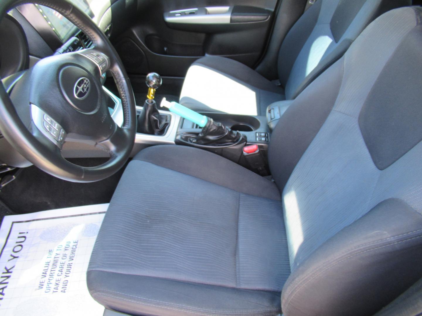 2010 Gray /Black Subaru Impreza Outback Sport (JF1GH6D67AG) with an 2.5L H4 SOHC 16V engine, 5M transmission, located at 1511 North Shepherd Dr., Houston, TX, 77008, (281) 657-1221, 29.798361, -95.412560 - 2010 Subaru Impreza Outback Sport 168,276 miles VIN: JF1GH6D67AG804710 Vehicle Details Wagon 4 DR 2.5L H4 F SOHC 16V Gasoline All wheel drive- Photo#4