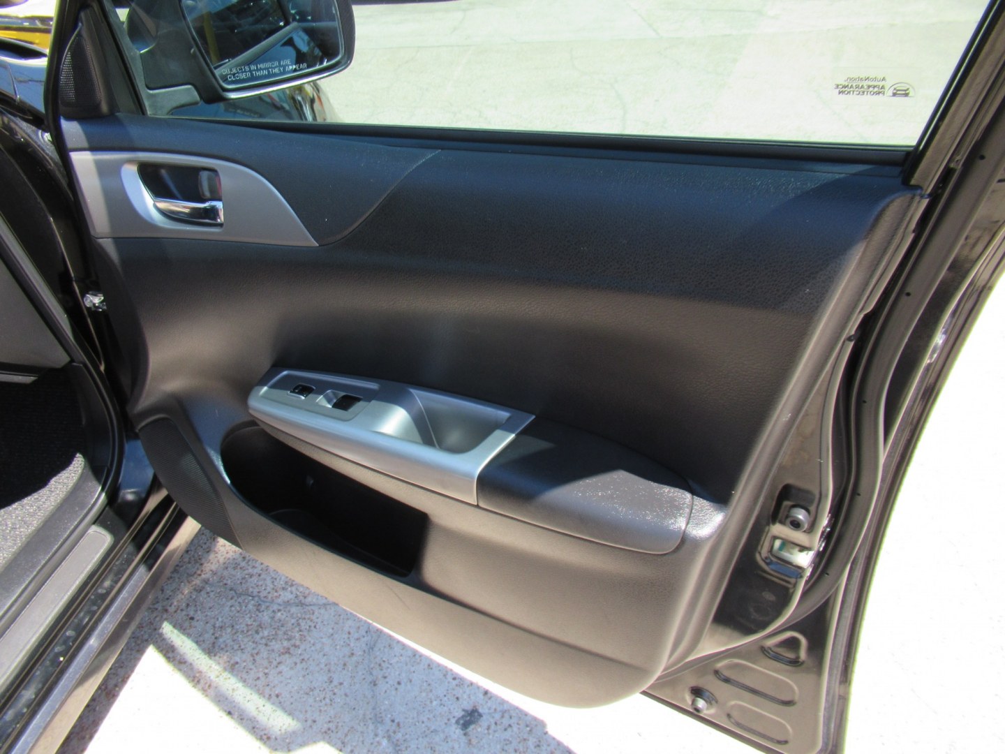 2010 Gray /Black Subaru Impreza Outback Sport (JF1GH6D67AG) with an 2.5L H4 SOHC 16V engine, 5M transmission, located at 1511 North Shepherd Dr., Houston, TX, 77008, (281) 657-1221, 29.798361, -95.412560 - 2010 Subaru Impreza Outback Sport 168,276 miles VIN: JF1GH6D67AG804710 Vehicle Details Wagon 4 DR 2.5L H4 F SOHC 16V Gasoline All wheel drive- Photo#14