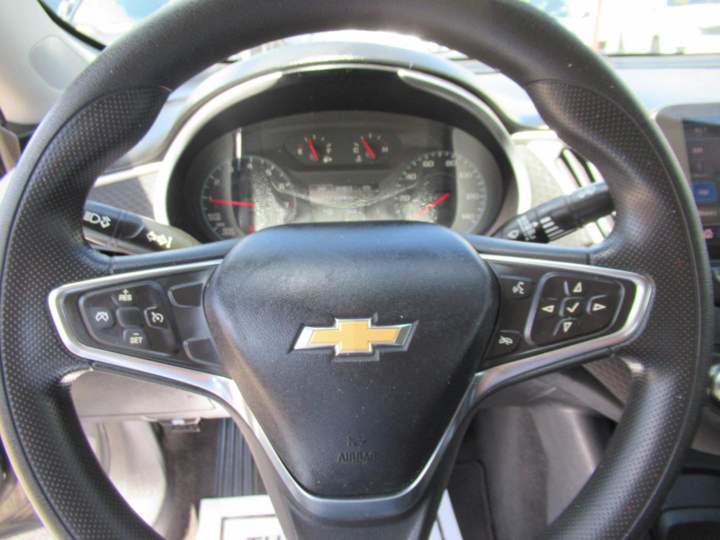 2020 Gray /Black Chevrolet Malibu LS (1G1ZB5ST6LF) with an 1.5L L4 DOHC 16V engine, 6A transmission, located at 1511 North Shepherd Dr., Houston, TX, 77008, (281) 657-1221, 29.798361, -95.412560 - 2020 Chevrolet Malibu LS 140,845 miles VIN: 1G1ZB5ST6LF143034 Vehicle Details Sedan 4 DR 1.5L I4 F DOHC 16V Gasoline Front wheel drive- Photo#4