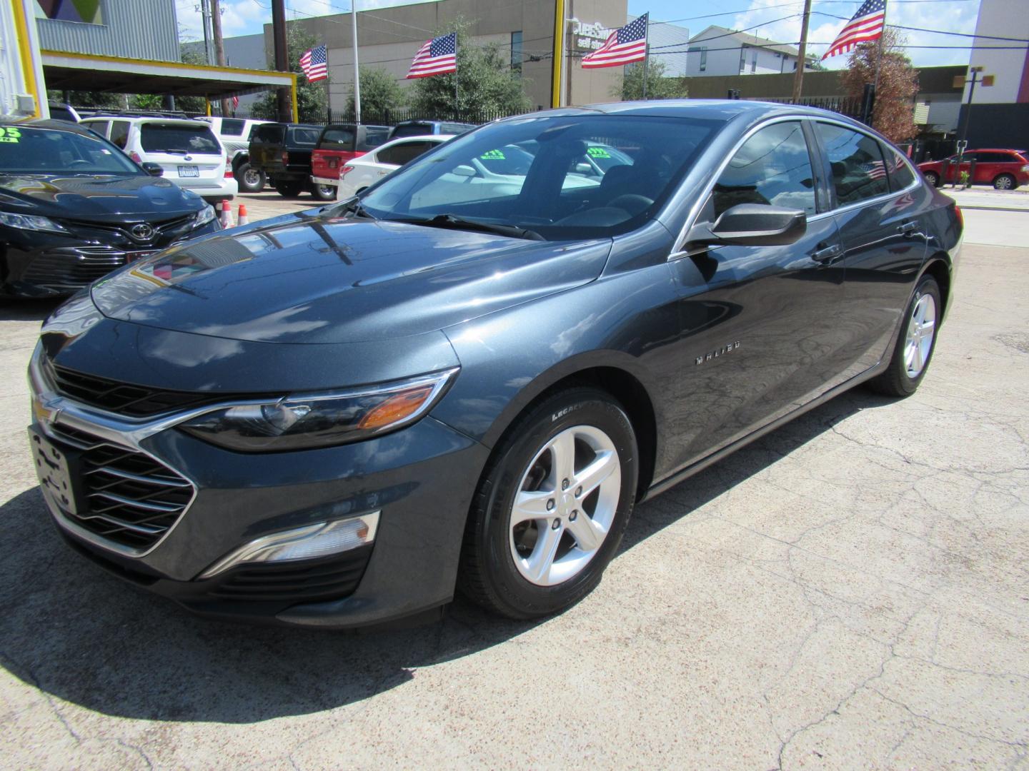 2020 Gray /Black Chevrolet Malibu LS (1G1ZB5ST6LF) with an 1.5L L4 DOHC 16V engine, 6A transmission, located at 1511 North Shepherd Dr., Houston, TX, 77008, (281) 657-1221, 29.798361, -95.412560 - 2020 Chevrolet Malibu LS 140,845 miles VIN: 1G1ZB5ST6LF143034 Vehicle Details Sedan 4 DR 1.5L I4 F DOHC 16V Gasoline Front wheel drive- Photo#15