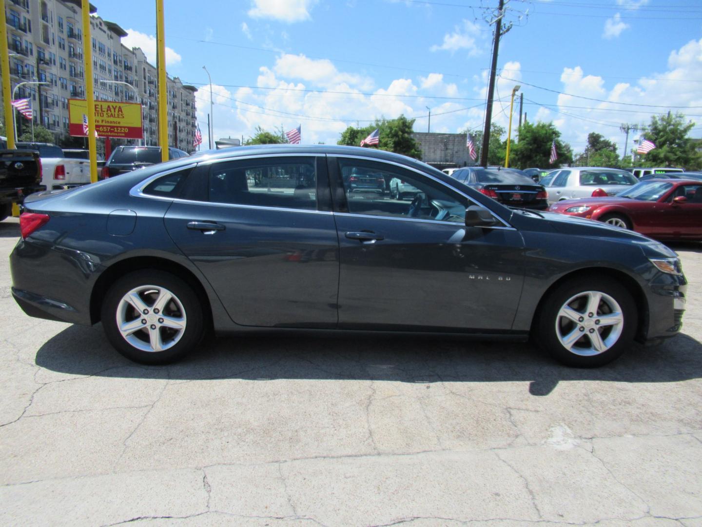 2020 Gray /Black Chevrolet Malibu LS (1G1ZB5ST6LF) with an 1.5L L4 DOHC 16V engine, 6A transmission, located at 1511 North Shepherd Dr., Houston, TX, 77008, (281) 657-1221, 29.798361, -95.412560 - 2020 Chevrolet Malibu LS 140,845 miles VIN: 1G1ZB5ST6LF143034 Vehicle Details Sedan 4 DR 1.5L I4 F DOHC 16V Gasoline Front wheel drive- Photo#20