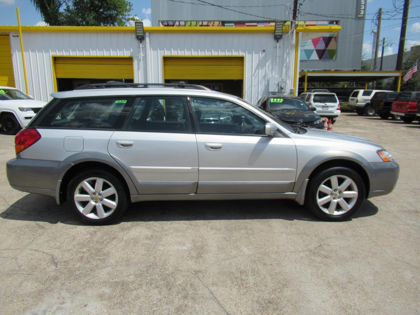 2006 Silver /Black Subaru Outback 2.5i Limited Wagon (4S4BP62C166) with an 2.5L H4 SOHC 16V engine, 4A OD transmission, located at 1511 North Shepherd Dr., Houston, TX, 77008, (281) 657-1221, 29.798361, -95.412560 - 2006 Subaru Outback 2.5I Limited 218,975 miles VIN: 4S4BP62C166358076 Vehicle Details Wagon 4 DR 2.5L H4 F SOHC 16V Gasoline All wheel drive- Photo#0