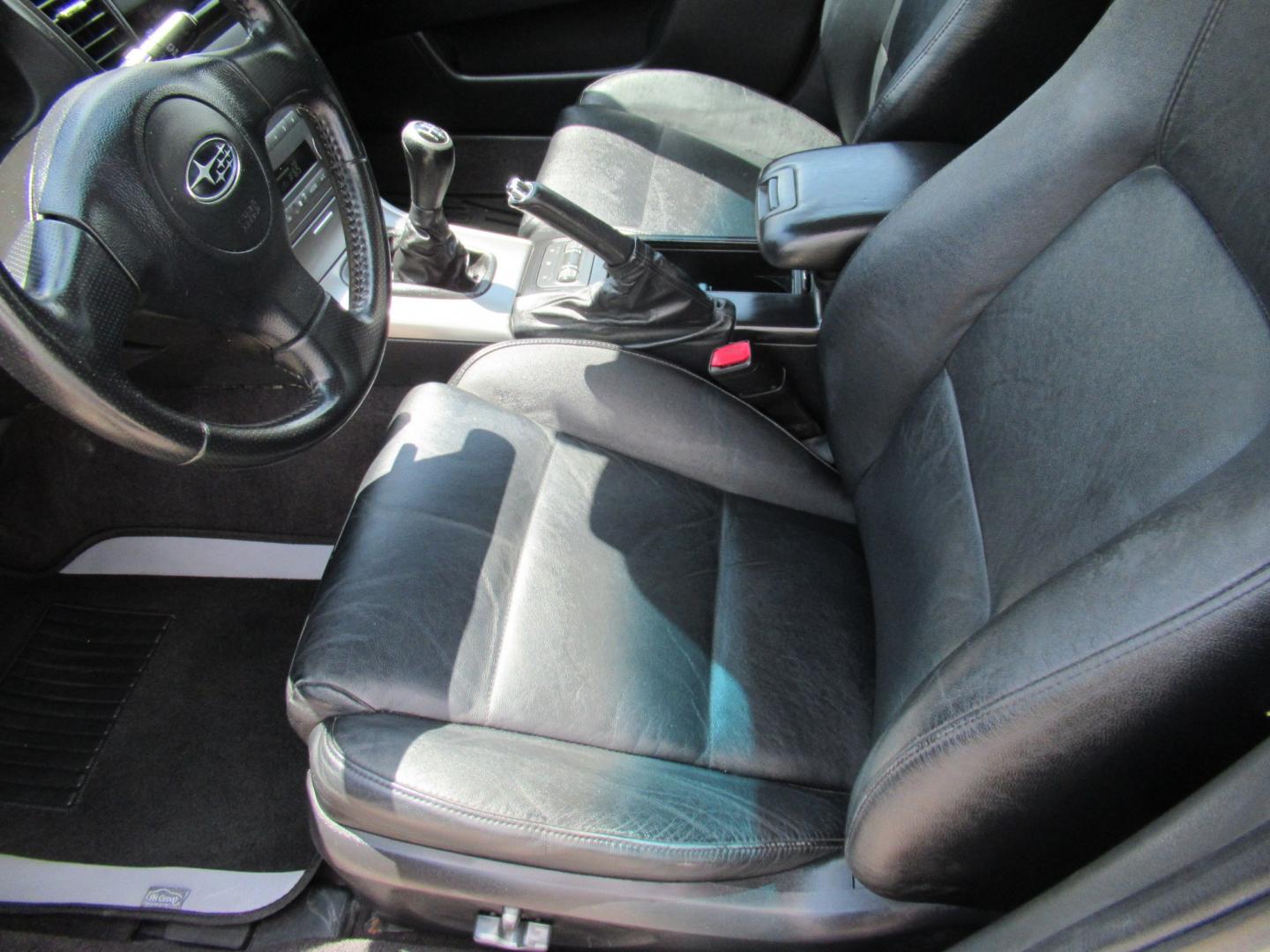 2006 Silver /Black Subaru Outback 2.5i Limited Wagon (4S4BP62C166) with an 2.5L H4 SOHC 16V engine, 4A OD transmission, located at 1511 North Shepherd Dr., Houston, TX, 77008, (281) 657-1221, 29.798361, -95.412560 - 2006 Subaru Outback 2.5I Limited 218,975 miles VIN: 4S4BP62C166358076 Vehicle Details Wagon 4 DR 2.5L H4 F SOHC 16V Gasoline All wheel drive- Photo#1