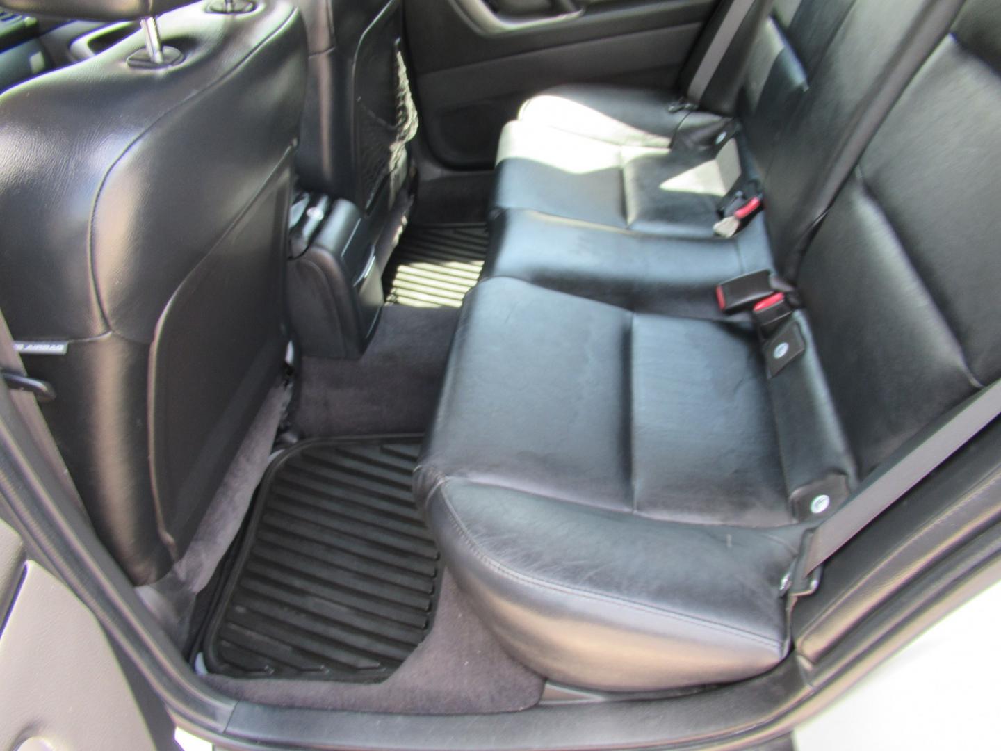 2006 Silver /Black Subaru Outback 2.5i Limited Wagon (4S4BP62C166) with an 2.5L H4 SOHC 16V engine, 4A OD transmission, located at 1511 North Shepherd Dr., Houston, TX, 77008, (281) 657-1221, 29.798361, -95.412560 - 2006 Subaru Outback 2.5I Limited 218,975 miles VIN: 4S4BP62C166358076 Vehicle Details Wagon 4 DR 2.5L H4 F SOHC 16V Gasoline All wheel drive- Photo#12