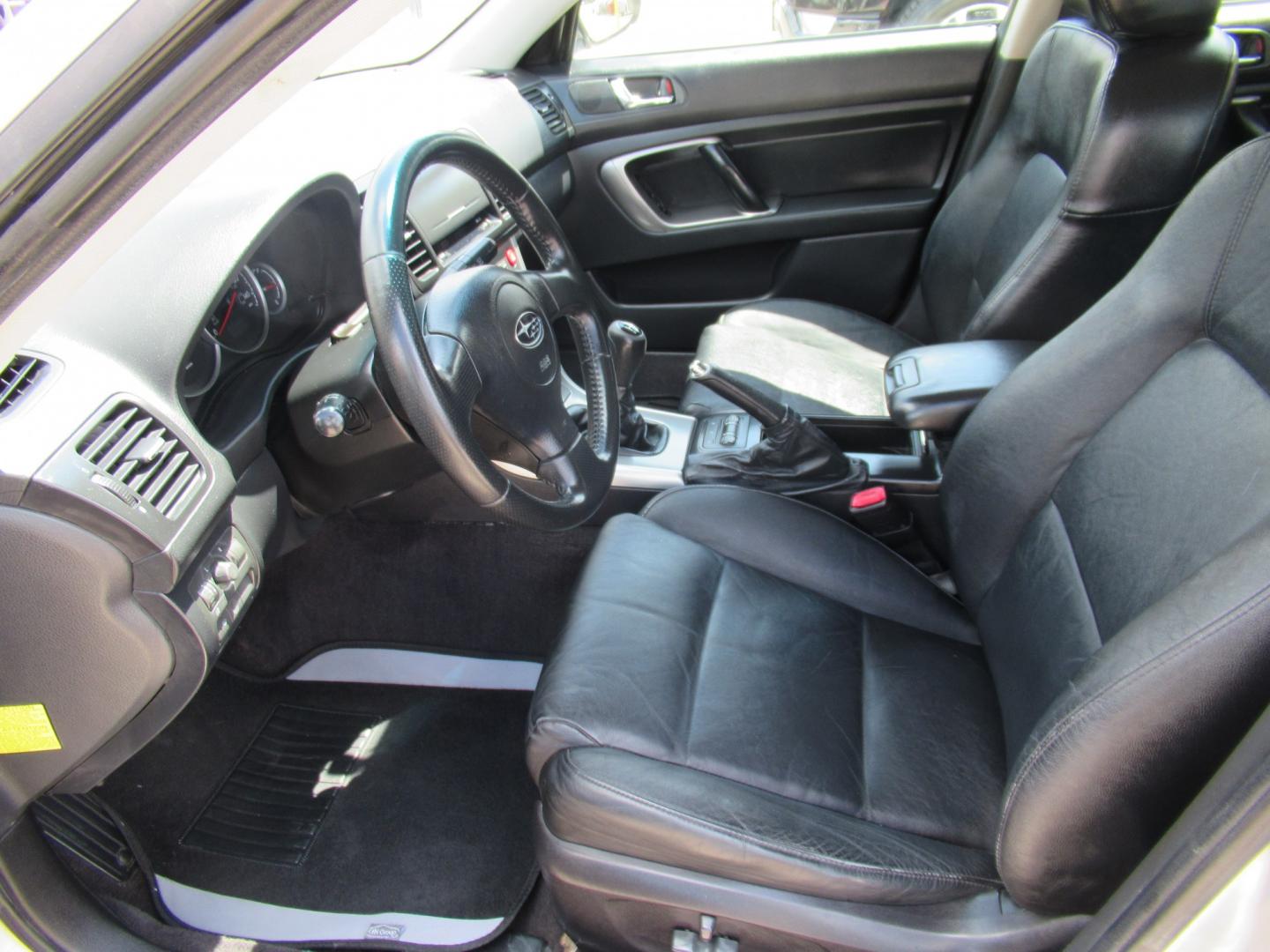 2006 Silver /Black Subaru Outback 2.5i Limited Wagon (4S4BP62C166) with an 2.5L H4 SOHC 16V engine, 4A OD transmission, located at 1511 North Shepherd Dr., Houston, TX, 77008, (281) 657-1221, 29.798361, -95.412560 - 2006 Subaru Outback 2.5I Limited 218,975 miles VIN: 4S4BP62C166358076 Vehicle Details Wagon 4 DR 2.5L H4 F SOHC 16V Gasoline All wheel drive- Photo#11
