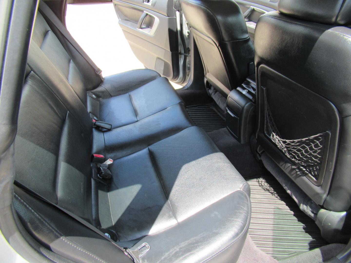 2006 Silver /Black Subaru Outback 2.5i Limited Wagon (4S4BP62C166) with an 2.5L H4 SOHC 16V engine, 4A OD transmission, located at 1511 North Shepherd Dr., Houston, TX, 77008, (281) 657-1221, 29.798361, -95.412560 - 2006 Subaru Outback 2.5I Limited 218,975 miles VIN: 4S4BP62C166358076 Vehicle Details Wagon 4 DR 2.5L H4 F SOHC 16V Gasoline All wheel drive- Photo#17