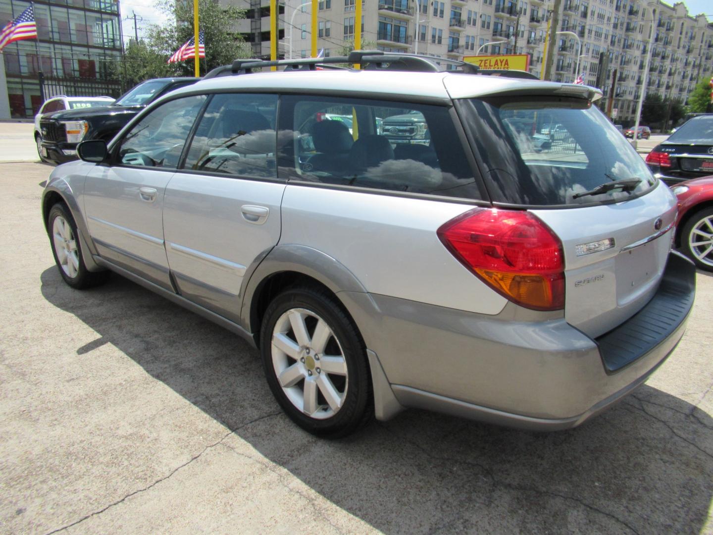 2006 Silver /Black Subaru Outback 2.5i Limited Wagon (4S4BP62C166) with an 2.5L H4 SOHC 16V engine, 4A OD transmission, located at 1511 North Shepherd Dr., Houston, TX, 77008, (281) 657-1221, 29.798361, -95.412560 - 2006 Subaru Outback 2.5I Limited 218,975 miles VIN: 4S4BP62C166358076 Vehicle Details Wagon 4 DR 2.5L H4 F SOHC 16V Gasoline All wheel drive- Photo#27