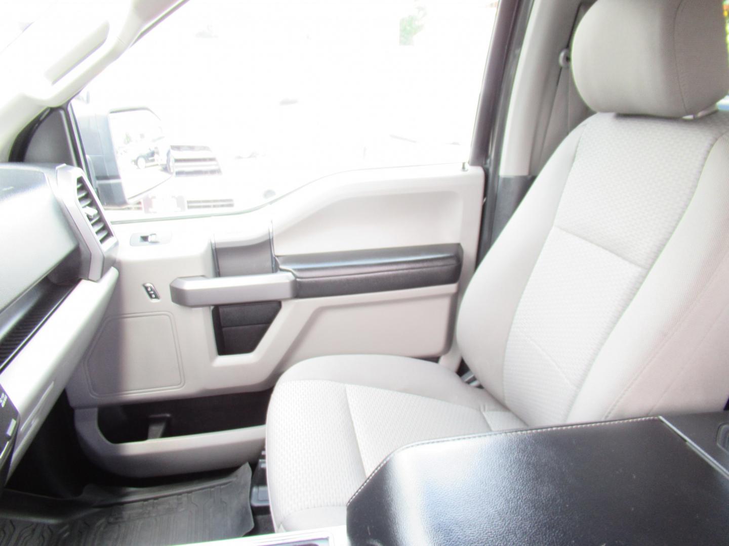 2020 Black /Black Ford F-150 XLT SuperCrew 6.5-ft. Bed 4WD (1FTEW1E46LF) with an 3.5L V6 TURBO engine, 6A transmission, located at 1511 North Shepherd Dr., Houston, TX, 77008, (281) 657-1221, 29.798361, -95.412560 - 2020 Ford F-150 XLT 146,339 miles VIN: 1FTEW1E46LFA13634 Original Window Sticker Vehicle Details Crew Pickup 3.5L V6 F DOHC 24V Gasoline Rear wheel drive w/ 4X4- Photo#8