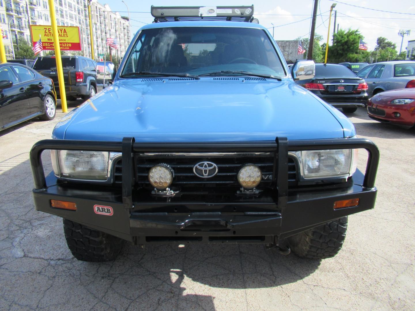 1994 BLUE /Gray Toyota 4Runner SR5 V6 4WD (JT3VN39W7R0) with an 3.0L V6 OHV 12V engine, located at 1511 North Shepherd Dr., Houston, TX, 77008, (281) 657-1221, 29.798361, -95.412560 - 1994 Toyota 4Runner SR5 V6 179,016 miles VIN: JT3VN39W7R0166274 Vehicle Details 4 Door Wagon/Sport Utility 3.0L V6 F Gasoline Rear wheel drive w/ 4X4- Photo#13