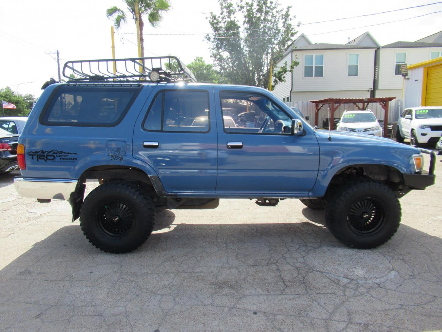 1994 BLUE /Gray Toyota 4Runner SR5 V6 4WD (JT3VN39W7R0) with an 3.0L V6 OHV 12V engine, located at 1511 North Shepherd Dr., Houston, TX, 77008, (281) 657-1221, 29.798361, -95.412560 - 1994 Toyota 4Runner SR5 V6 179,016 miles VIN: JT3VN39W7R0166274 Vehicle Details 4 Door Wagon/Sport Utility 3.0L V6 F Gasoline Rear wheel drive w/ 4X4- Photo#15