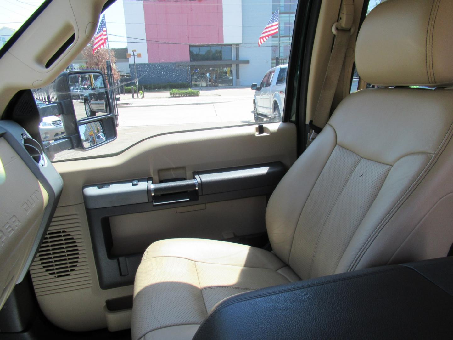 2012 Green /Tan Ford F-250 SD King Ranch Crew Cab 4WD (1FT7W2B62CE) with an 6.2L V8 OHV 16V engine, 6-Speed Automatic transmission, located at 1511 North Shepherd Dr., Houston, TX, 77008, (281) 657-1221, 29.798361, -95.412560 - 2012 Ford F-250 Super Duty Lariat 202,134 miles VIN: 1FT7W2B62CEA02897 Details Crew Pickup 6.2L V8 F SOHC 16V Gasoline Rear wheel drive w/ 4X4- Photo#11