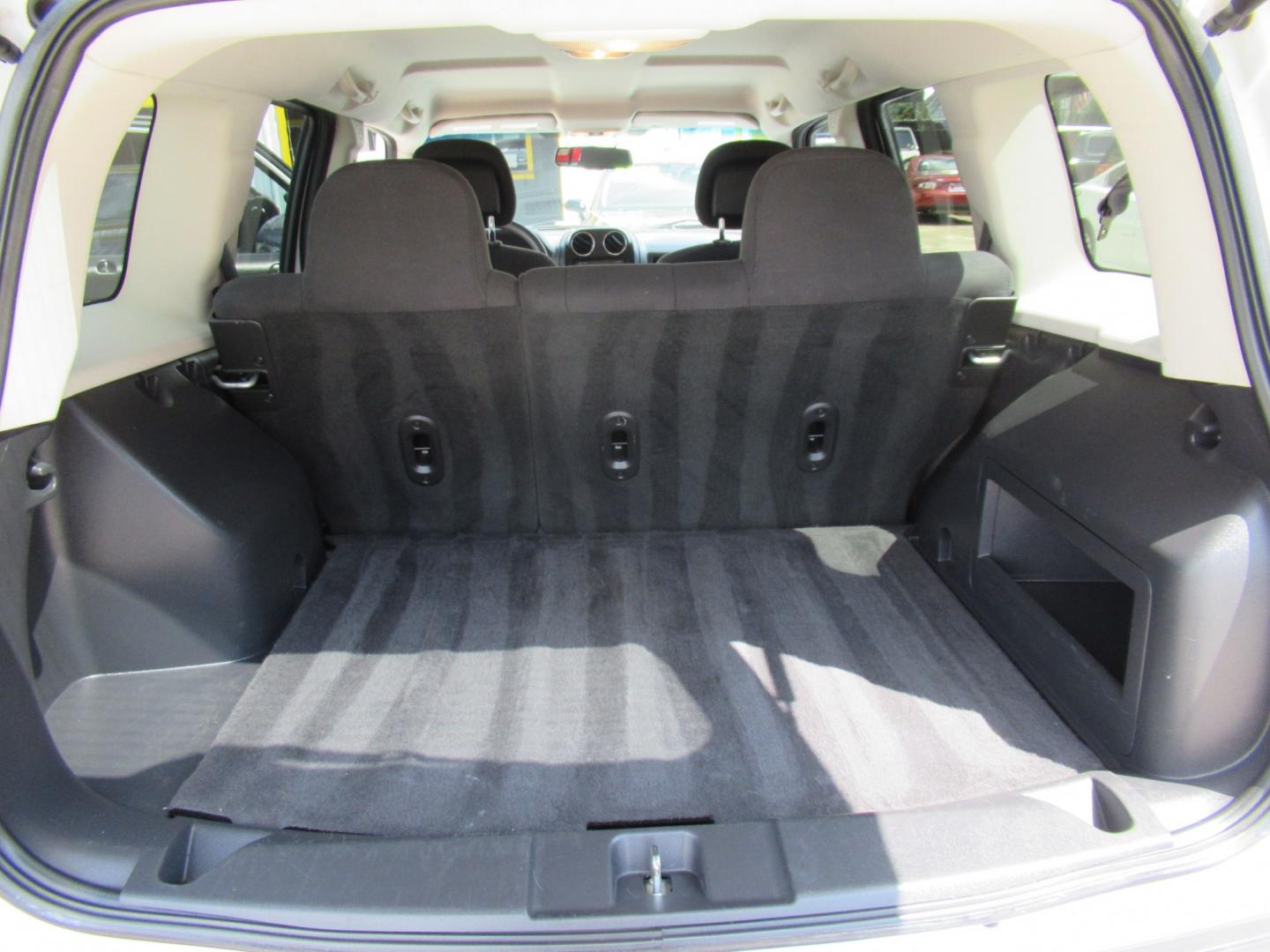 2016 White /Black Jeep Patriot Sport 2WD (1C4NJPBBXGD) with an 2.4L L4 DOHC 16V engine, Automatic transmission, located at 1511 North Shepherd Dr., Houston, TX, 77008, (281) 657-1221, 29.798361, -95.412560 - 2016 Jeep Patriot Sport 140,465 miles VIN: 1C4NJPBBXGD583030 Vehicle Details 4 Door Wagon/Sport Utility 2.4L I4 F DOHC 16V Gasoline Front wheel drive- Photo#10