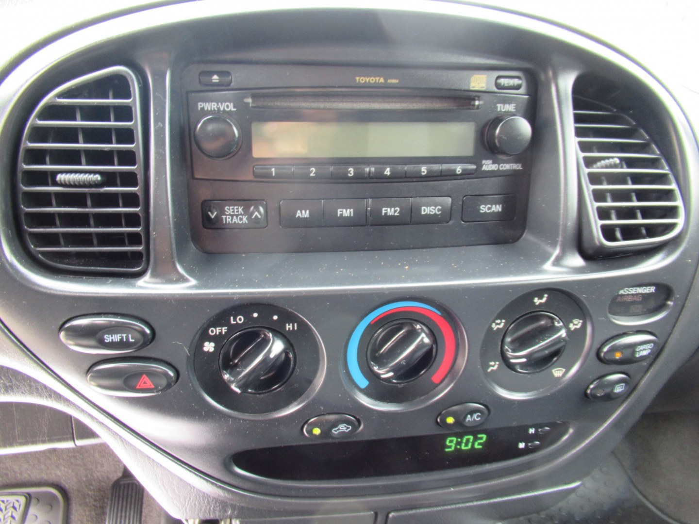 2006 Silver /Gray Toyota Tundra SR5 Double Cab (5TBET341X6S) with an 4.7L V8 DOHC 32V engine, 5A OD transmission, located at 1511 North Shepherd Dr., Houston, TX, 77008, (281) 657-1221, 29.798361, -95.412560 - 2006 Toyota Tundra SR5 VIN: 5TBET341X6S510744 Vehicle Details 4 Door Extended Cab Pickup 4.7L V8 F DOHC 32V Gasoline Rear wheel drive- Photo#4