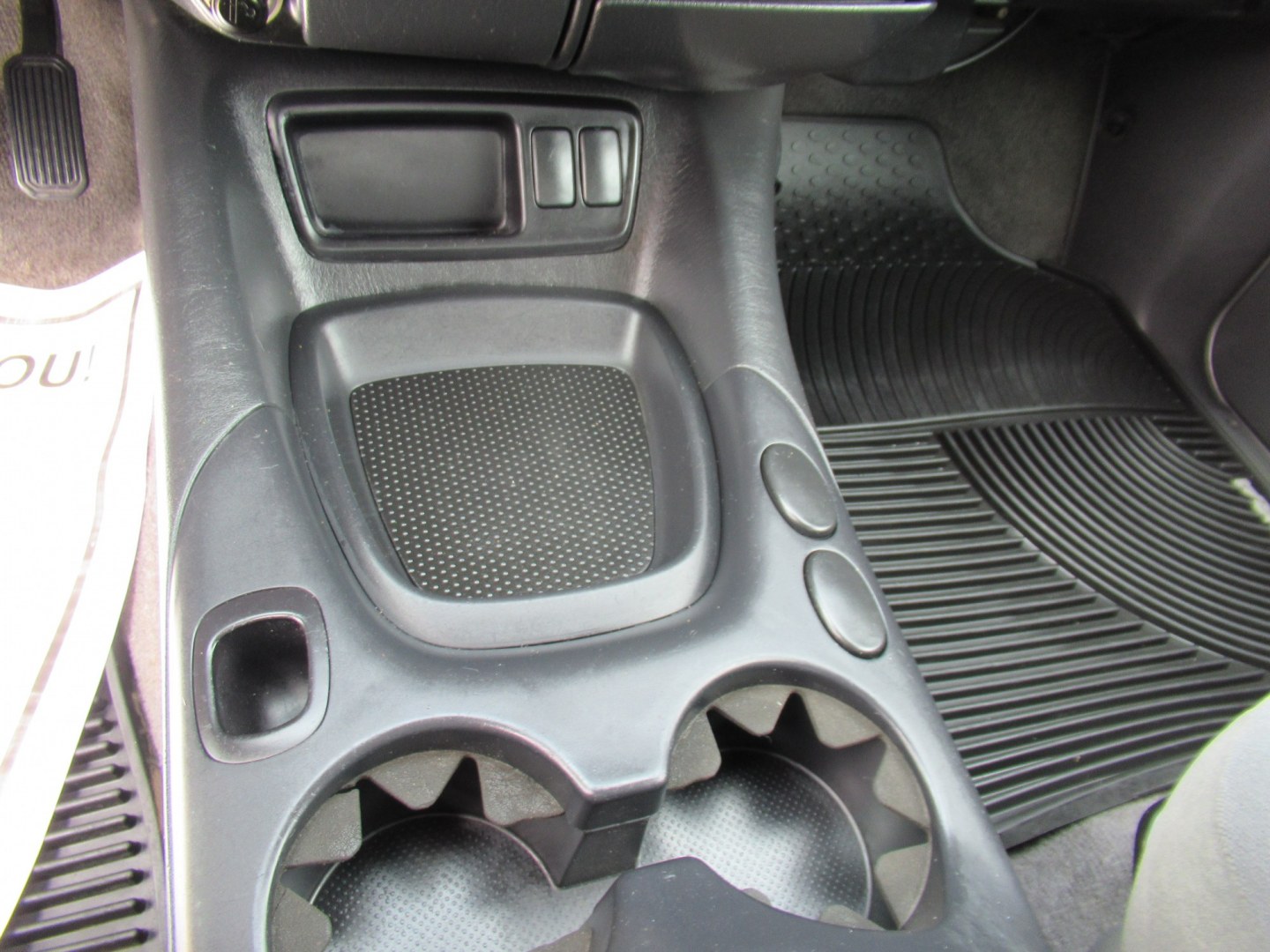 2006 Silver /Gray Toyota Tundra SR5 Double Cab (5TBET341X6S) with an 4.7L V8 DOHC 32V engine, 5A OD transmission, located at 1511 North Shepherd Dr., Houston, TX, 77008, (281) 657-1221, 29.798361, -95.412560 - 2006 Toyota Tundra SR5 VIN: 5TBET341X6S510744 Vehicle Details 4 Door Extended Cab Pickup 4.7L V8 F DOHC 32V Gasoline Rear wheel drive- Photo#5