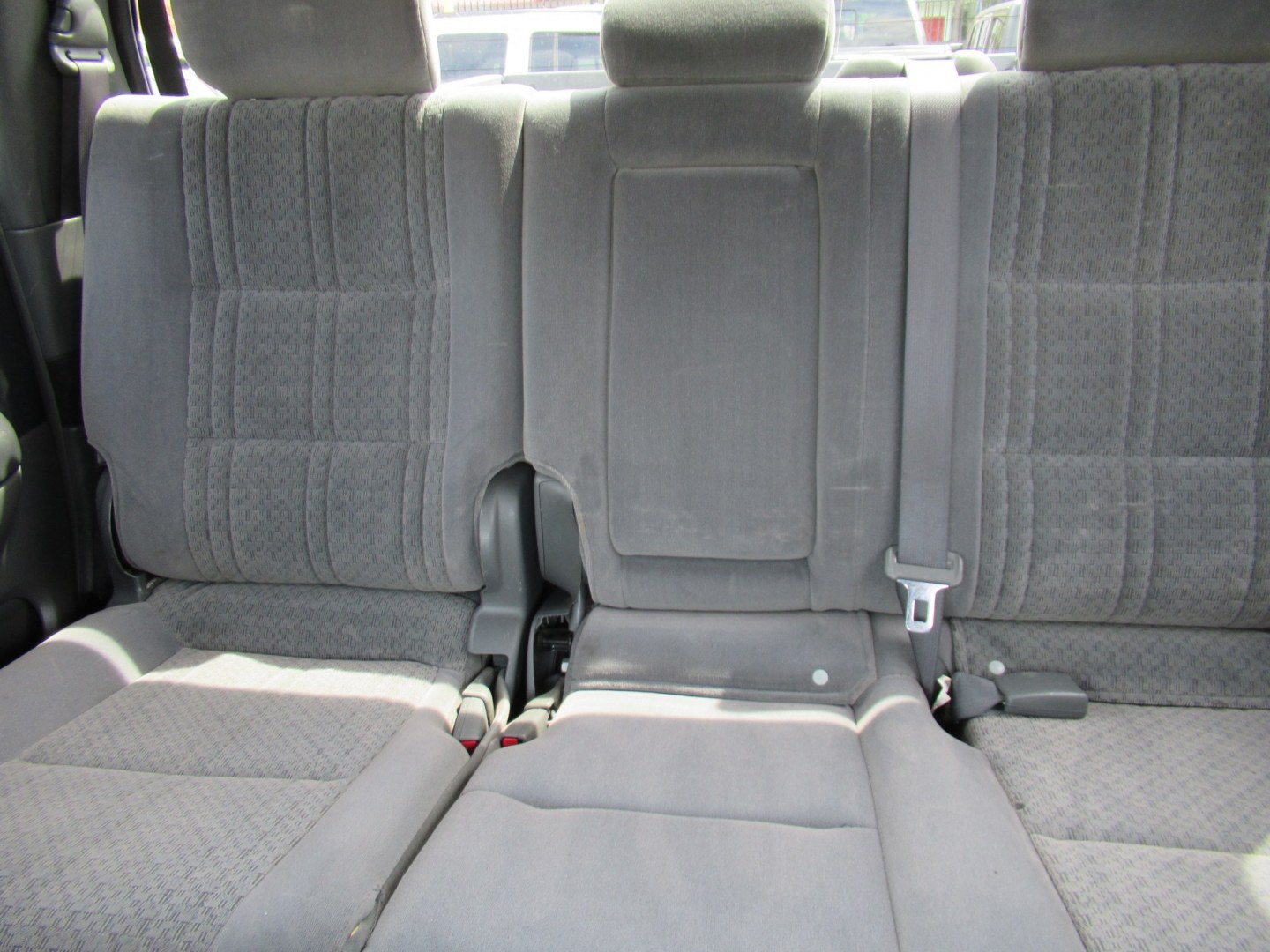 2006 Silver /Gray Toyota Tundra SR5 Double Cab (5TBET341X6S) with an 4.7L V8 DOHC 32V engine, 5A OD transmission, located at 1511 North Shepherd Dr., Houston, TX, 77008, (281) 657-1221, 29.798361, -95.412560 - 2006 Toyota Tundra SR5 VIN: 5TBET341X6S510744 Vehicle Details 4 Door Extended Cab Pickup 4.7L V8 F DOHC 32V Gasoline Rear wheel drive- Photo#9