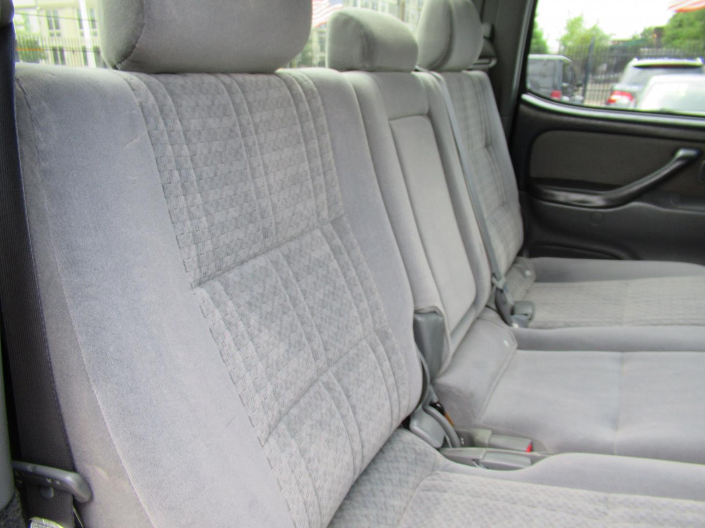 2006 Silver /Gray Toyota Tundra SR5 Double Cab (5TBET341X6S) with an 4.7L V8 DOHC 32V engine, 5A OD transmission, located at 1511 North Shepherd Dr., Houston, TX, 77008, (281) 657-1221, 29.798361, -95.412560 - 2006 Toyota Tundra SR5 VIN: 5TBET341X6S510744 Vehicle Details 4 Door Extended Cab Pickup 4.7L V8 F DOHC 32V Gasoline Rear wheel drive- Photo#16