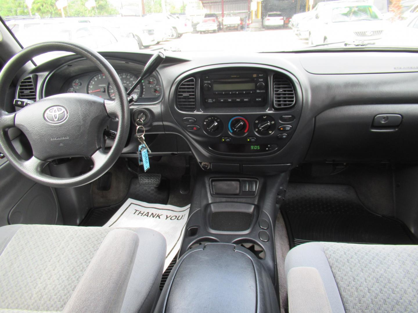 2006 Silver /Gray Toyota Tundra SR5 Double Cab (5TBET341X6S) with an 4.7L V8 DOHC 32V engine, 5A OD transmission, located at 1511 North Shepherd Dr., Houston, TX, 77008, (281) 657-1221, 29.798361, -95.412560 - 2006 Toyota Tundra SR5 VIN: 5TBET341X6S510744 Vehicle Details 4 Door Extended Cab Pickup 4.7L V8 F DOHC 32V Gasoline Rear wheel drive- Photo#17