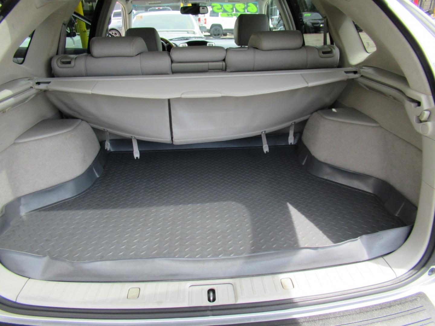 2009 Silver /Gray Lexus RX 350 FWD (2T2GK31U59C) with an 3.5L V6 DOHC 24V engine, 5A OD transmission, located at 1511 North Shepherd Dr., Houston, TX, 77008, (281) 657-1221, 29.798361, -95.412560- Photo#10