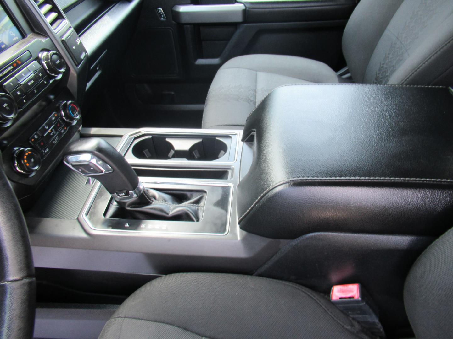 2020 Gray /Black Ford F-150 King-Ranch SuperCrew 5.5-ft. 2WD (1FTEW1CP8LK) with an 2.7L V6 DOHC 24V engine, 6A transmission, located at 1511 North Shepherd Dr., Houston, TX, 77008, (281) 657-1221, 29.798361, -95.412560 - 2020 Ford F-150 XLT VIN: 1FTEW1CP8LKE93535 Vehicle Details Crew Pickup 2.7L V6 F DOHC 24V Gasoline Rear wheel drive- Photo#3