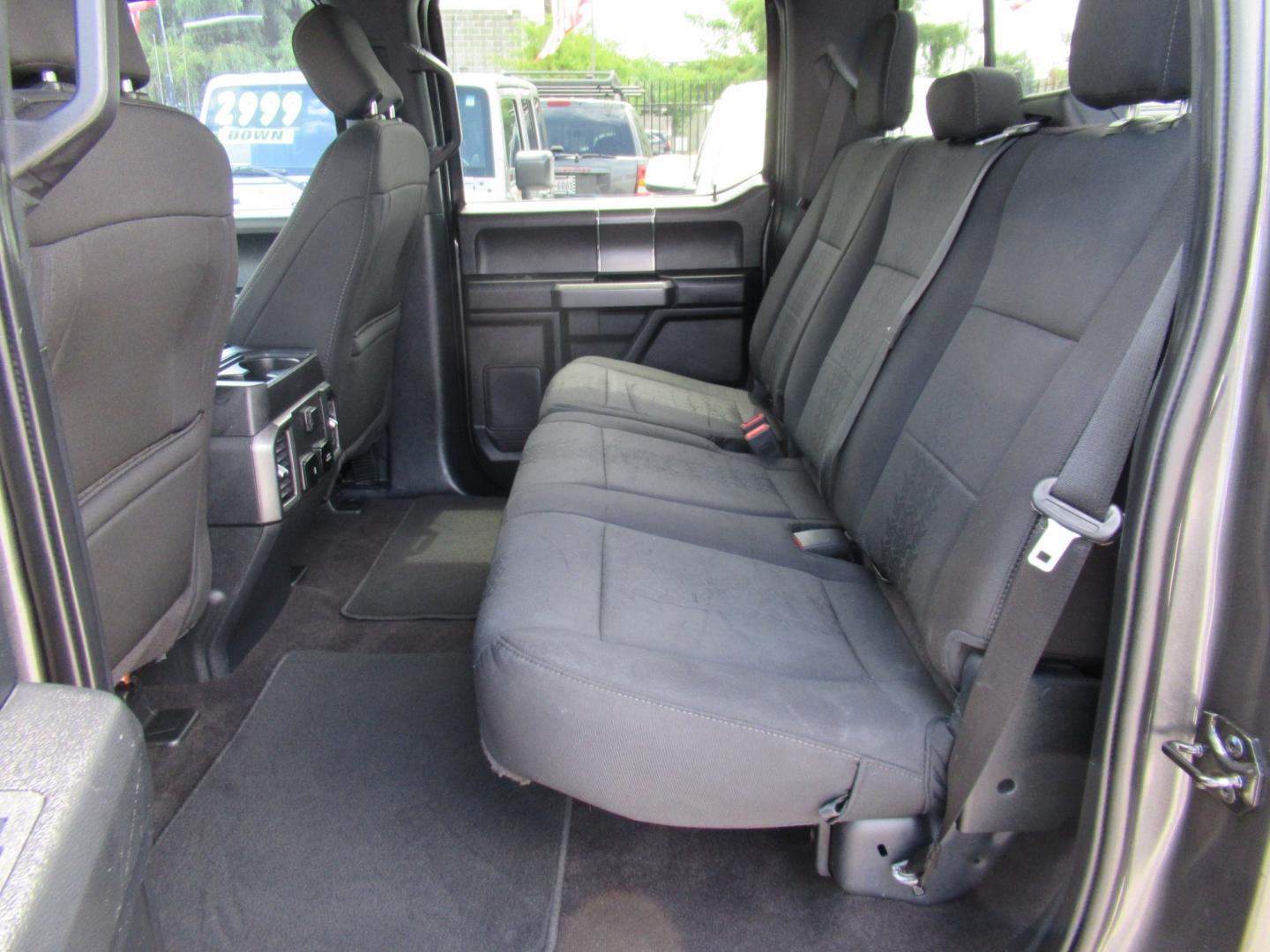 2020 Gray /Black Ford F-150 King-Ranch SuperCrew 5.5-ft. 2WD (1FTEW1CP8LK) with an 2.7L V6 DOHC 24V engine, 6A transmission, located at 1511 North Shepherd Dr., Houston, TX, 77008, (281) 657-1221, 29.798361, -95.412560 - 2020 Ford F-150 XLT VIN: 1FTEW1CP8LKE93535 Vehicle Details Crew Pickup 2.7L V6 F DOHC 24V Gasoline Rear wheel drive- Photo#4