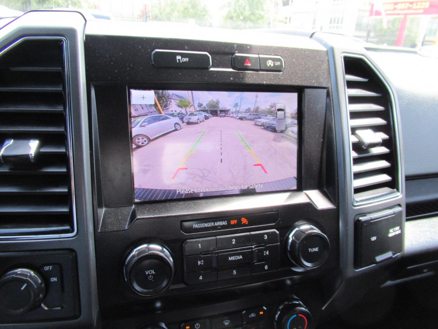 2020 Gray /Black Ford F-150 King-Ranch SuperCrew 5.5-ft. 2WD (1FTEW1CP8LK) with an 2.7L V6 DOHC 24V engine, 6A transmission, located at 1511 North Shepherd Dr., Houston, TX, 77008, (281) 657-1221, 29.798361, -95.412560 - 2020 Ford F-150 XLT VIN: 1FTEW1CP8LKE93535 Vehicle Details Crew Pickup 2.7L V6 F DOHC 24V Gasoline Rear wheel drive- Photo#17