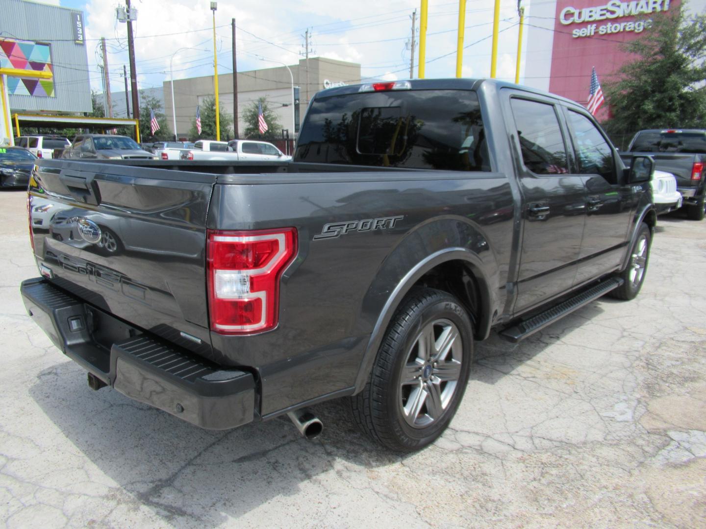 2020 Gray /Black Ford F-150 King-Ranch SuperCrew 5.5-ft. 2WD (1FTEW1CP8LK) with an 2.7L V6 DOHC 24V engine, 6A transmission, located at 1511 North Shepherd Dr., Houston, TX, 77008, (281) 657-1221, 29.798361, -95.412560 - 2020 Ford F-150 XLT VIN: 1FTEW1CP8LKE93535 Vehicle Details Crew Pickup 2.7L V6 F DOHC 24V Gasoline Rear wheel drive- Photo#21