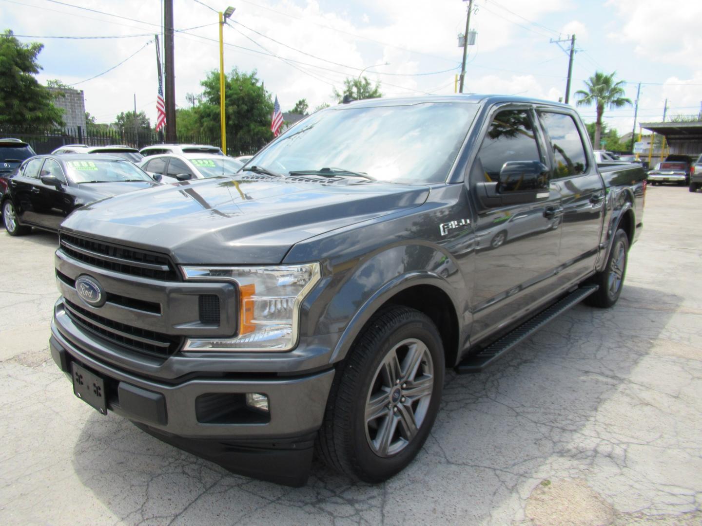 2020 Gray /Black Ford F-150 King-Ranch SuperCrew 5.5-ft. 2WD (1FTEW1CP8LK) with an 2.7L V6 DOHC 24V engine, 6A transmission, located at 1511 North Shepherd Dr., Houston, TX, 77008, (281) 657-1221, 29.798361, -95.412560 - 2020 Ford F-150 XLT VIN: 1FTEW1CP8LKE93535 Vehicle Details Crew Pickup 2.7L V6 F DOHC 24V Gasoline Rear wheel drive- Photo#25