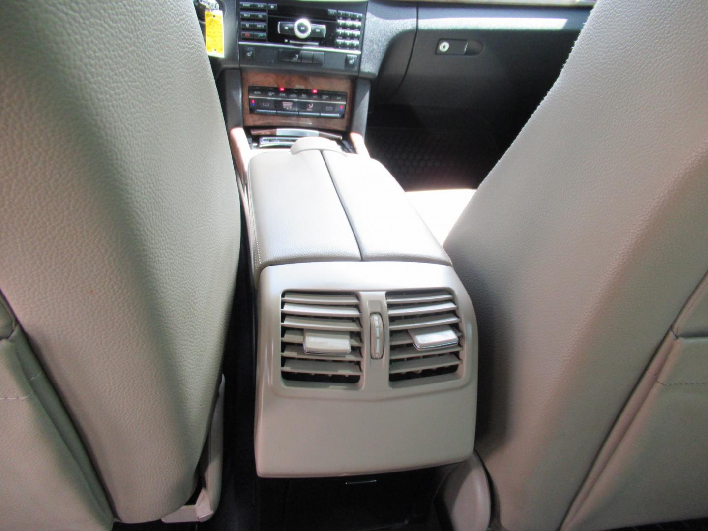2011 BLUE /Tan Mercedes-Benz E-Class Wagon E350 4Matic (WDDHH8HB0BA) with an 3.5L V6 DOHC 24V engine, 7-Speed Automatic transmission, located at 1511 North Shepherd Dr., Houston, TX, 77008, (281) 657-1221, 29.798361, -95.412560 - 2011 Mercedes-Benz E-Class E 350 Sport 4Matic VIN: WDDHH8HB0BA467177 Vehicle Details Wagon 4 DR 3.5L V6 F DOHC 24V Gasoline All wheel drive Excellent Condition Hard to find wagon, don't miss out!- Photo#4