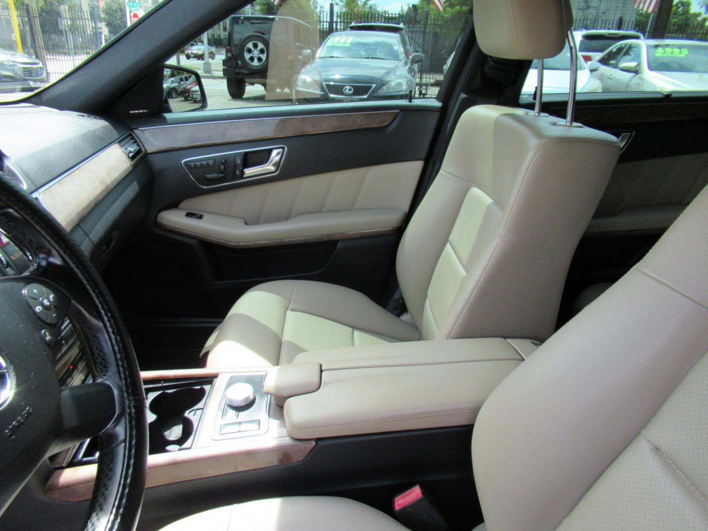 2011 BLUE /Tan Mercedes-Benz E-Class Wagon E350 4Matic (WDDHH8HB0BA) with an 3.5L V6 DOHC 24V engine, 7-Speed Automatic transmission, located at 1511 North Shepherd Dr., Houston, TX, 77008, (281) 657-1221, 29.798361, -95.412560 - 2011 Mercedes-Benz E-Class E 350 Sport 4Matic VIN: WDDHH8HB0BA467177 Vehicle Details Wagon 4 DR 3.5L V6 F DOHC 24V Gasoline All wheel drive Excellent Condition Hard to find wagon, don't miss out!- Photo#18