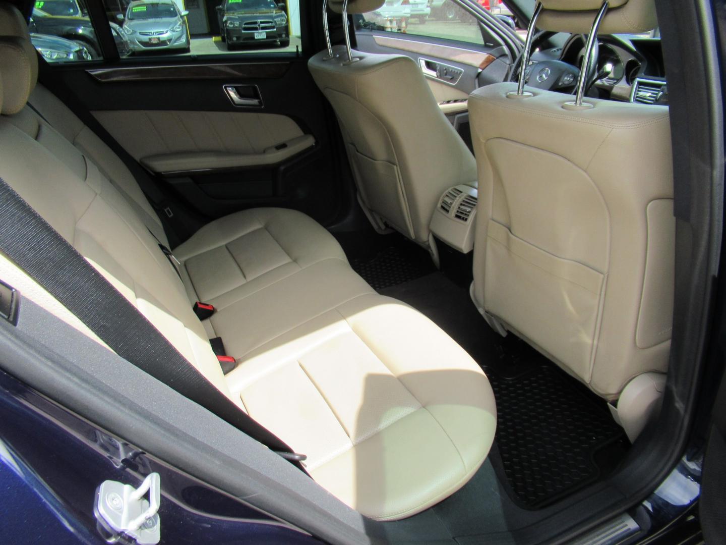 2011 BLUE /Tan Mercedes-Benz E-Class Wagon E350 4Matic (WDDHH8HB0BA) with an 3.5L V6 DOHC 24V engine, 7-Speed Automatic transmission, located at 1511 North Shepherd Dr., Houston, TX, 77008, (281) 657-1221, 29.798361, -95.412560 - 2011 Mercedes-Benz E-Class E 350 Sport 4Matic VIN: WDDHH8HB0BA467177 Vehicle Details Wagon 4 DR 3.5L V6 F DOHC 24V Gasoline All wheel drive Excellent Condition Hard to find wagon, don't miss out!- Photo#21