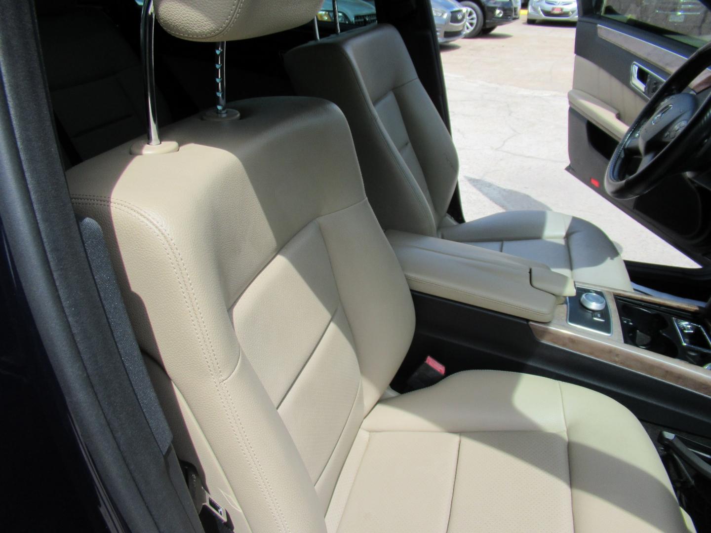 2011 BLUE /Tan Mercedes-Benz E-Class Wagon E350 4Matic (WDDHH8HB0BA) with an 3.5L V6 DOHC 24V engine, 7-Speed Automatic transmission, located at 1511 North Shepherd Dr., Houston, TX, 77008, (281) 657-1221, 29.798361, -95.412560 - 2011 Mercedes-Benz E-Class E 350 Sport 4Matic VIN: WDDHH8HB0BA467177 Vehicle Details Wagon 4 DR 3.5L V6 F DOHC 24V Gasoline All wheel drive Excellent Condition Hard to find wagon, don't miss out!- Photo#23