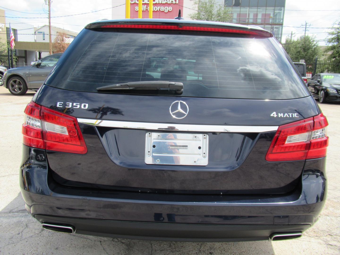 2011 BLUE /Tan Mercedes-Benz E-Class Wagon E350 4Matic (WDDHH8HB0BA) with an 3.5L V6 DOHC 24V engine, 7-Speed Automatic transmission, located at 1511 North Shepherd Dr., Houston, TX, 77008, (281) 657-1221, 29.798361, -95.412560 - 2011 Mercedes-Benz E-Class E 350 Sport 4Matic VIN: WDDHH8HB0BA467177 Vehicle Details Wagon 4 DR 3.5L V6 F DOHC 24V Gasoline All wheel drive Excellent Condition Hard to find wagon, don't miss out!- Photo#37
