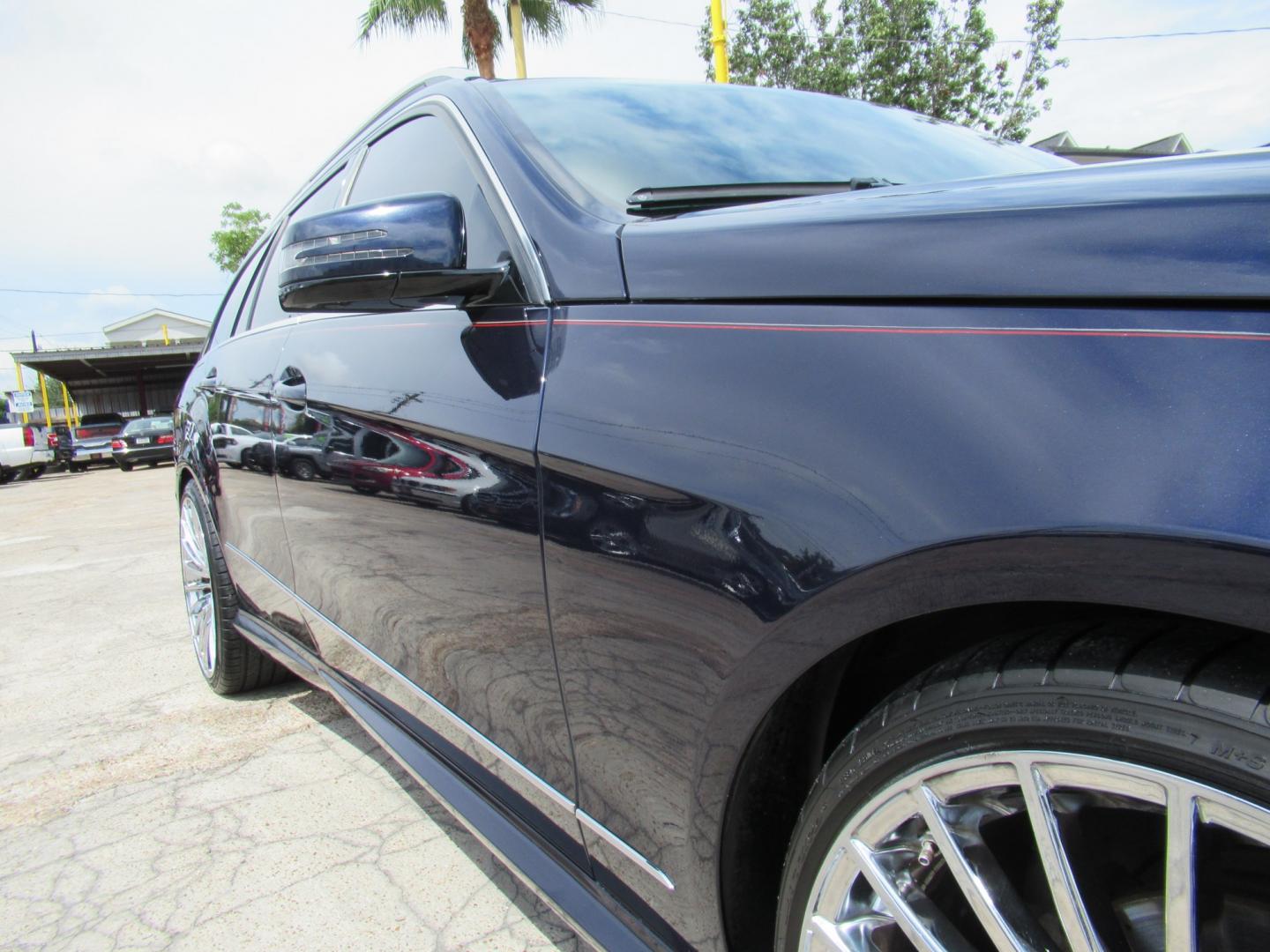 2011 BLUE /Tan Mercedes-Benz E-Class Wagon E350 4Matic (WDDHH8HB0BA) with an 3.5L V6 DOHC 24V engine, 7-Speed Automatic transmission, located at 1511 North Shepherd Dr., Houston, TX, 77008, (281) 657-1221, 29.798361, -95.412560 - 2011 Mercedes-Benz E-Class E 350 Sport 4Matic VIN: WDDHH8HB0BA467177 Vehicle Details Wagon 4 DR 3.5L V6 F DOHC 24V Gasoline All wheel drive Excellent Condition Hard to find wagon, don't miss out!- Photo#46