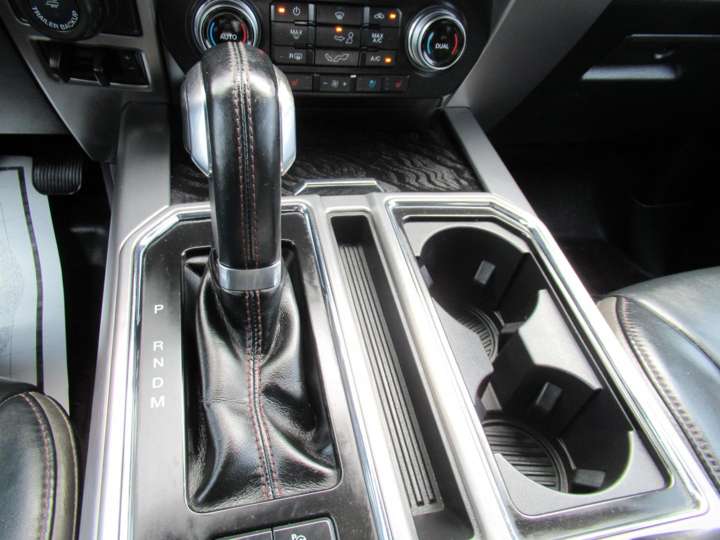 2019 Gray /Black Ford F-150 XLT SuperCrew 5.5-ft. Bed 2WD (1FTEW1C40KF) with an 3.5L V6 TURBO engine, 6A transmission, located at 1511 North Shepherd Dr., Houston, TX, 77008, (281) 657-1221, 29.798361, -95.412560 - 2019 Ford F-150 Platinum VIN: 1FTEW1C40KFC31635 Vehicle Details Crew Pickup 3.5L V6 F DOHC 24V Gasoline Rear wheel drive- Photo#6
