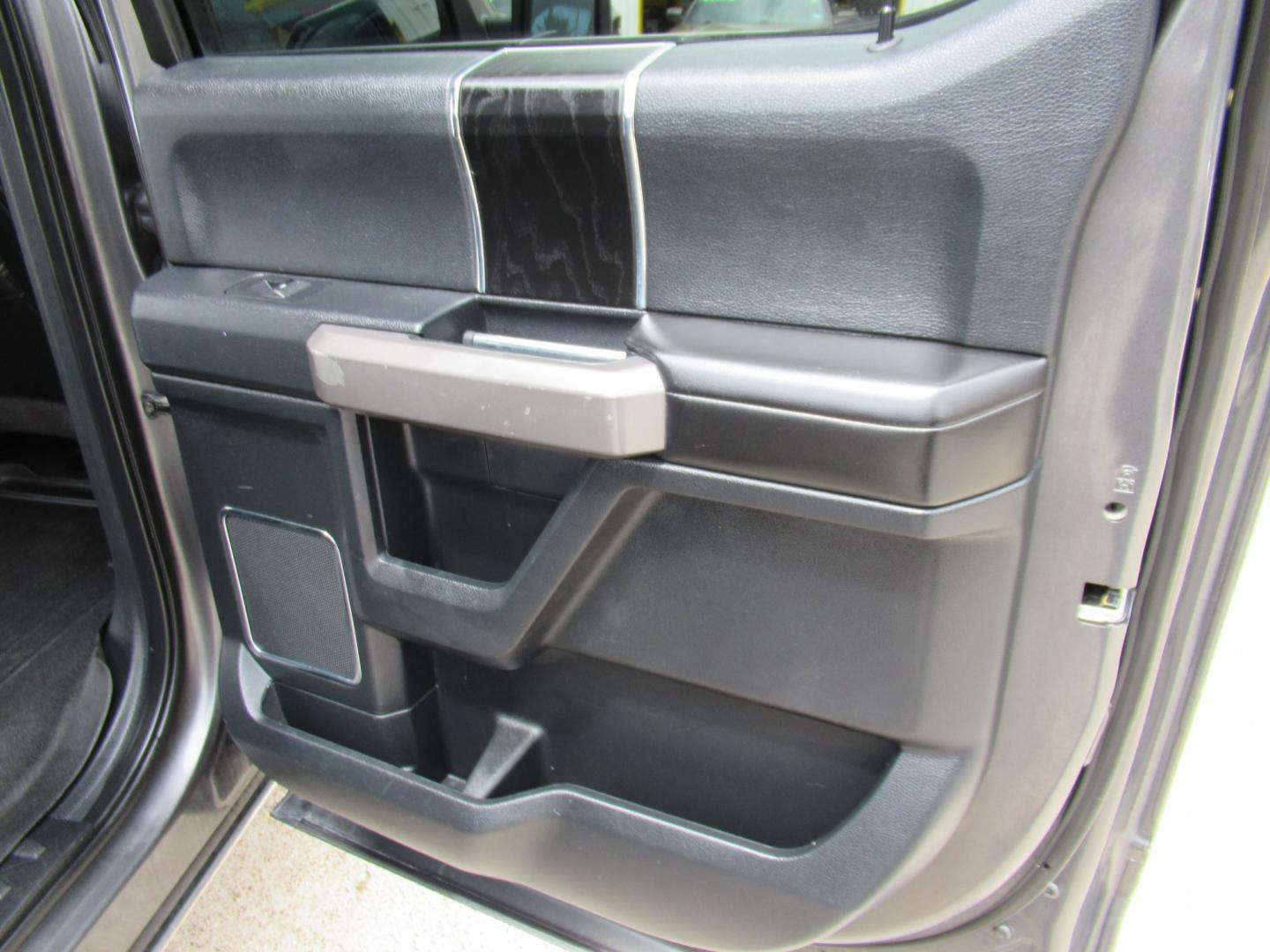 2019 Gray /Black Ford F-150 XLT SuperCrew 5.5-ft. Bed 2WD (1FTEW1C40KF) with an 3.5L V6 TURBO engine, 6A transmission, located at 1511 North Shepherd Dr., Houston, TX, 77008, (281) 657-1221, 29.798361, -95.412560 - 2019 Ford F-150 Platinum VIN: 1FTEW1C40KFC31635 Vehicle Details Crew Pickup 3.5L V6 F DOHC 24V Gasoline Rear wheel drive- Photo#26