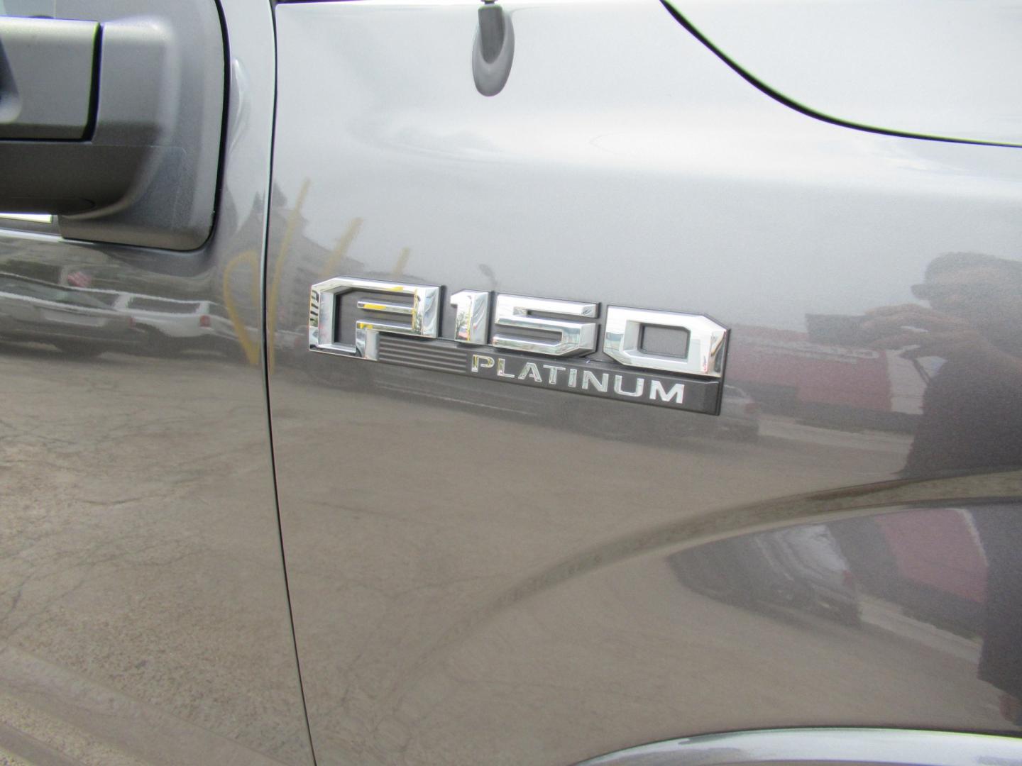 2019 Gray /Black Ford F-150 XLT SuperCrew 5.5-ft. Bed 2WD (1FTEW1C40KF) with an 3.5L V6 TURBO engine, 6A transmission, located at 1511 North Shepherd Dr., Houston, TX, 77008, (281) 657-1221, 29.798361, -95.412560 - 2019 Ford F-150 Platinum VIN: 1FTEW1C40KFC31635 Vehicle Details Crew Pickup 3.5L V6 F DOHC 24V Gasoline Rear wheel drive- Photo#39