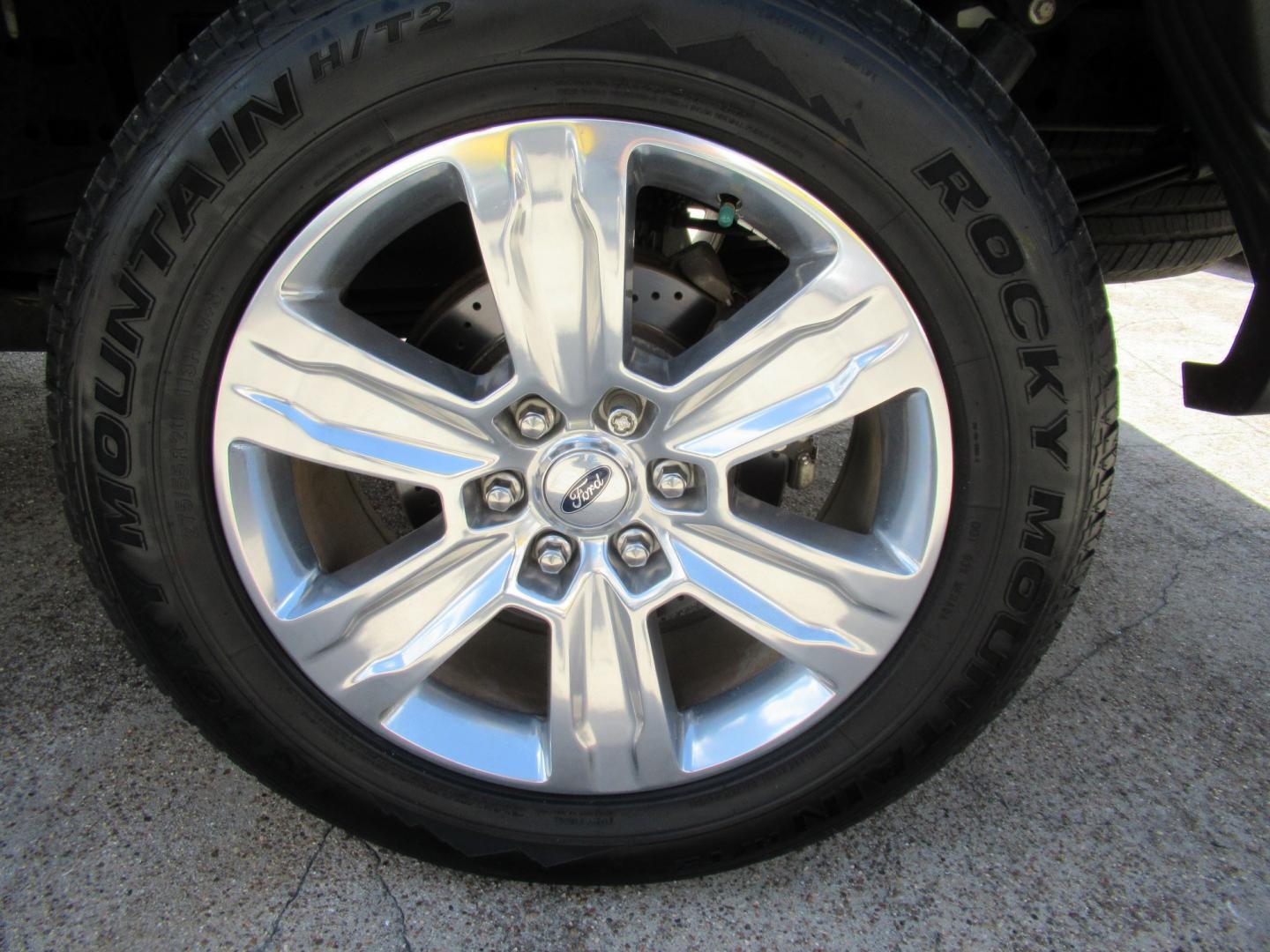 2019 Gray /Black Ford F-150 XLT SuperCrew 5.5-ft. Bed 2WD (1FTEW1C40KF) with an 3.5L V6 TURBO engine, 6A transmission, located at 1511 North Shepherd Dr., Houston, TX, 77008, (281) 657-1221, 29.798361, -95.412560 - 2019 Ford F-150 Platinum VIN: 1FTEW1C40KFC31635 Vehicle Details Crew Pickup 3.5L V6 F DOHC 24V Gasoline Rear wheel drive- Photo#58