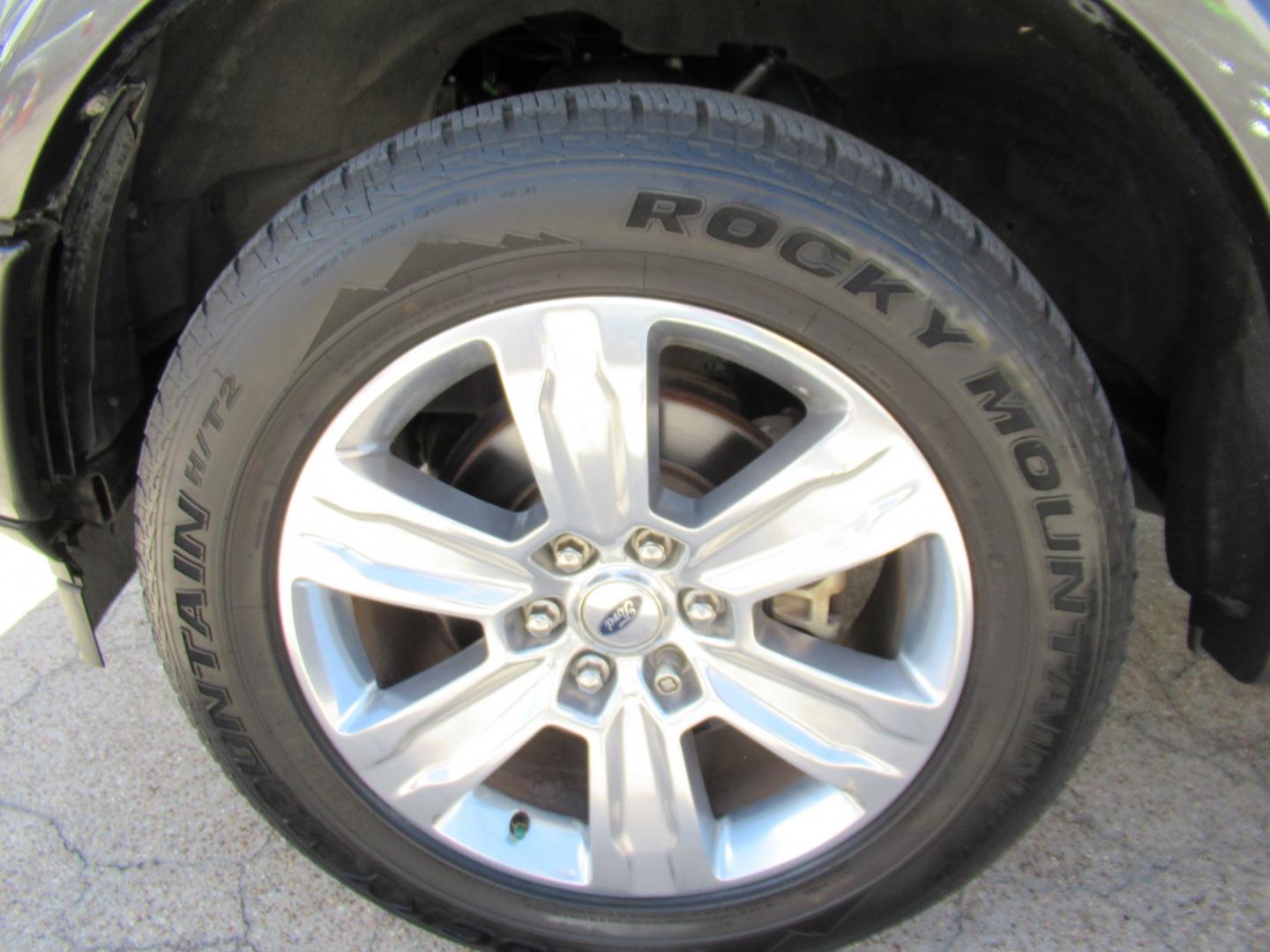 2019 Gray /Black Ford F-150 XLT SuperCrew 5.5-ft. Bed 2WD (1FTEW1C40KF) with an 3.5L V6 TURBO engine, 6A transmission, located at 1511 North Shepherd Dr., Houston, TX, 77008, (281) 657-1221, 29.798361, -95.412560 - 2019 Ford F-150 Platinum VIN: 1FTEW1C40KFC31635 Vehicle Details Crew Pickup 3.5L V6 F DOHC 24V Gasoline Rear wheel drive- Photo#60