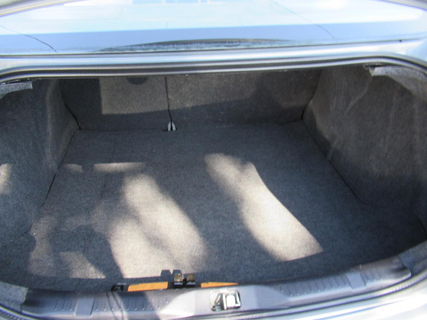 2012 Gray /Gray Nissan Sentra 2.0 (3N1AB6APXCL) with an 2.0L L4 DOHC 16V engine, Continuously Variable Transmission transmission, located at 1511 North Shepherd Dr., Houston, TX, 77008, (281) 657-1221, 29.798361, -95.412560 - 2012 Nissan Sentra 2.0 S VIN: 3N1AB6APXCL627862 Vehicle Details Sedan 4 DR 2.0L I4 F DOHC 16V Gasoline Front wheel drive- Photo#7