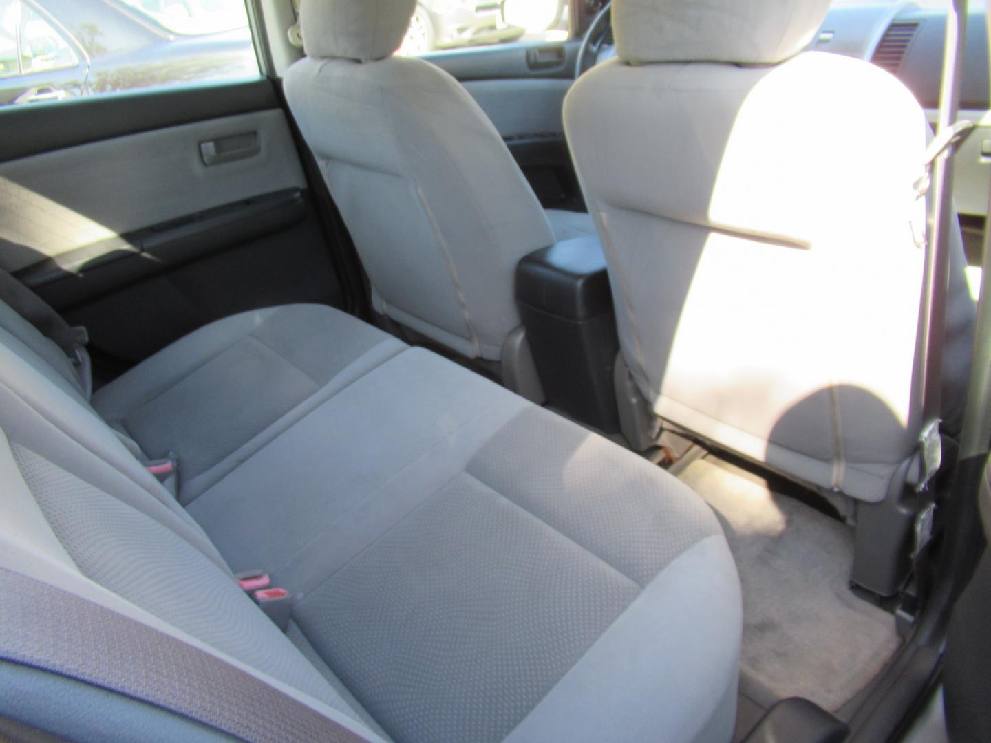 2012 Gray /Gray Nissan Sentra 2.0 (3N1AB6APXCL) with an 2.0L L4 DOHC 16V engine, Continuously Variable Transmission transmission, located at 1511 North Shepherd Dr., Houston, TX, 77008, (281) 657-1221, 29.798361, -95.412560 - 2012 Nissan Sentra 2.0 S VIN: 3N1AB6APXCL627862 Vehicle Details Sedan 4 DR 2.0L I4 F DOHC 16V Gasoline Front wheel drive- Photo#8