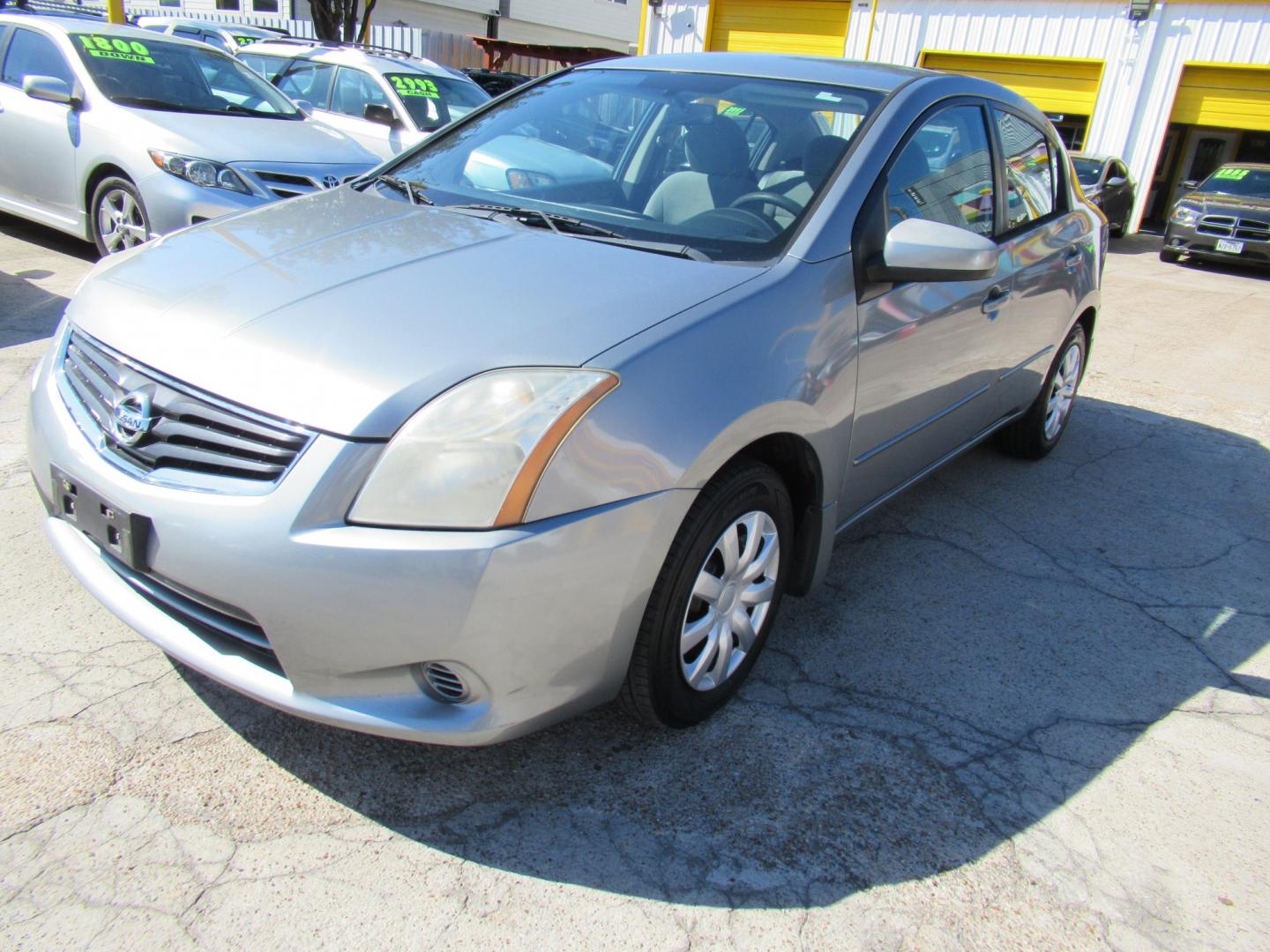 2012 Gray /Gray Nissan Sentra 2.0 (3N1AB6APXCL) with an 2.0L L4 DOHC 16V engine, Continuously Variable Transmission transmission, located at 1511 North Shepherd Dr., Houston, TX, 77008, (281) 657-1221, 29.798361, -95.412560 - 2012 Nissan Sentra 2.0 S VIN: 3N1AB6APXCL627862 Vehicle Details Sedan 4 DR 2.0L I4 F DOHC 16V Gasoline Front wheel drive- Photo#12
