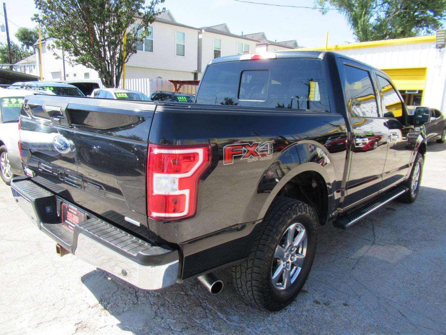 2019 Black /Black Ford F-150 XLT SuperCrew 6.5-ft. Bed 4WD (1FTEW1E49KK) with an 3.5L V6 TURBO engine, 6A transmission, located at 1511 North Shepherd Dr., Houston, TX, 77008, (281) 657-1221, 29.798361, -95.412560 - 2019 Ford F-150 XLT VIN: 1FTEW1E49KKE46337 Vehicle Details Crew Pickup 3.5L V6 F DOHC 24V Gasoline Rear wheel drive w/ 4X4- Photo#12