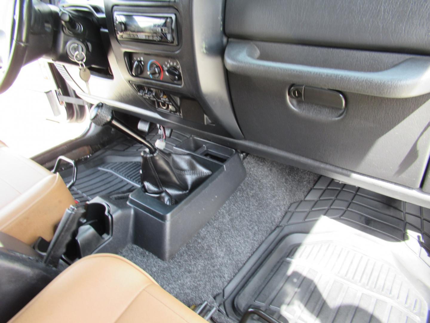 2006 Black /Black Jeep Wrangler Unlimited Rubicon (1J4FA64S96P) with an 4.0L L6 OHV 12V engine, located at 1511 North Shepherd Dr., Houston, TX, 77008, (281) 657-1221, 29.798361, -95.412560 - 2006 Jeep Wrangler Unlimited Rubicon VIN: 1J4FA64S96P782881 Vehicle Details Utility (Blazer, Jimmy, Scout, etc.) 4.0L I6 F Gasoline Rear wheel drive w/ 4X4- Photo#19