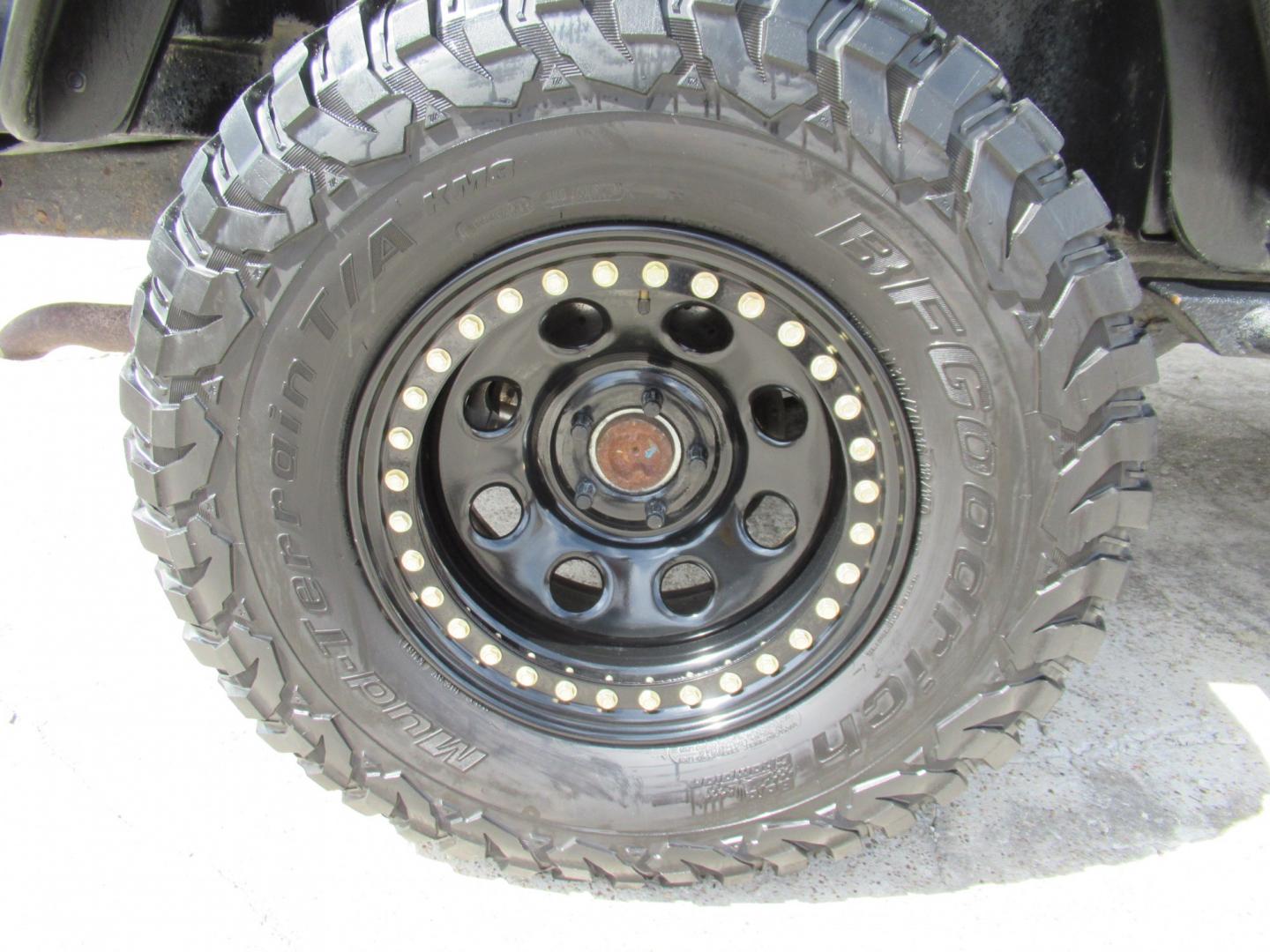 2006 Black /Black Jeep Wrangler Unlimited Rubicon (1J4FA64S96P) with an 4.0L L6 OHV 12V engine, located at 1511 North Shepherd Dr., Houston, TX, 77008, (281) 657-1221, 29.798361, -95.412560 - 2006 Jeep Wrangler Unlimited Rubicon VIN: 1J4FA64S96P782881 Vehicle Details Utility (Blazer, Jimmy, Scout, etc.) 4.0L I6 F Gasoline Rear wheel drive w/ 4X4- Photo#32