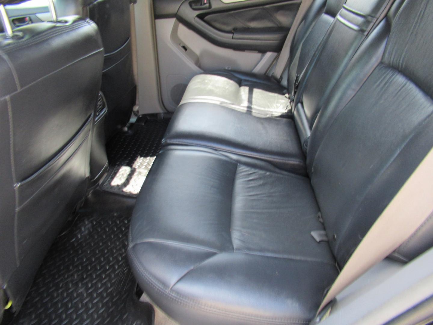 2006 Black /Black Toyota 4Runner Sport Edition 4WD V8 (JTEBT14R868) with an 4.7L V8 DOHC 32V engine, 5A OD transmission, located at 1511 North Shepherd Dr., Houston, TX, 77008, (281) 657-1221, 29.798361, -95.412560 - 2006 Toyota 4Runner Sport Edition VIN: JTEBT14R868037687 4 Door Wagon/Sport Utility 4.7L V8 F DOHC 32V Gasoline All wheel drive- Photo#11