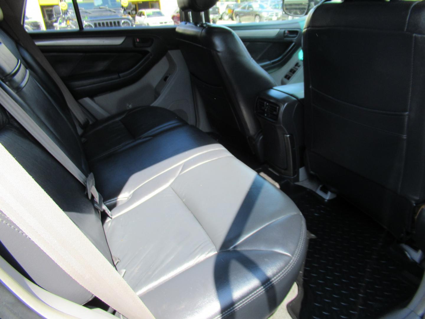 2006 Black /Black Toyota 4Runner Sport Edition 4WD V8 (JTEBT14R868) with an 4.7L V8 DOHC 32V engine, 5A OD transmission, located at 1511 North Shepherd Dr., Houston, TX, 77008, (281) 657-1221, 29.798361, -95.412560 - 2006 Toyota 4Runner Sport Edition VIN: JTEBT14R868037687 4 Door Wagon/Sport Utility 4.7L V8 F DOHC 32V Gasoline All wheel drive- Photo#17
