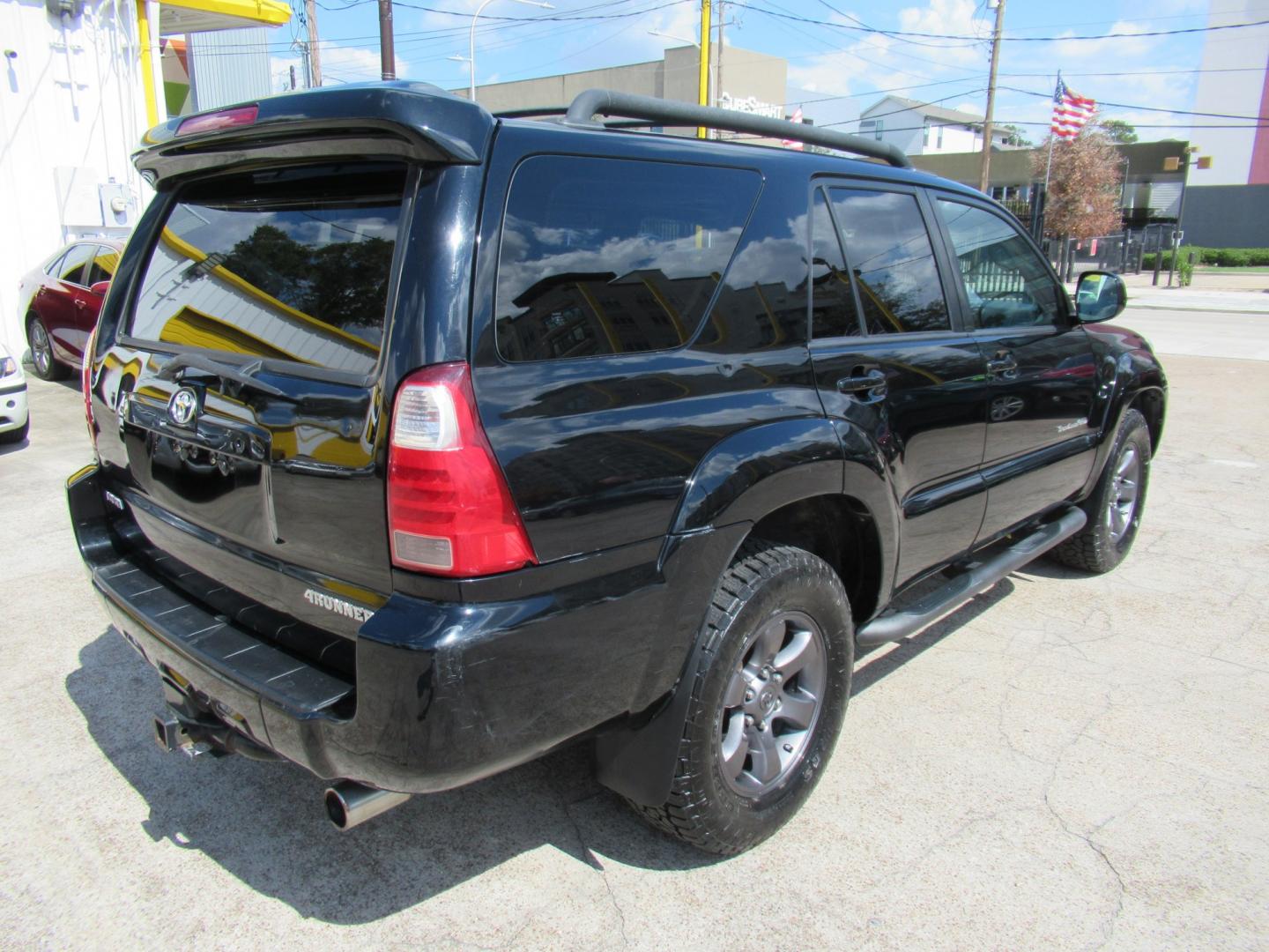 2006 Black /Black Toyota 4Runner Sport Edition 4WD V8 (JTEBT14R868) with an 4.7L V8 DOHC 32V engine, 5A OD transmission, located at 1511 North Shepherd Dr., Houston, TX, 77008, (281) 657-1221, 29.798361, -95.412560 - 2006 Toyota 4Runner Sport Edition VIN: JTEBT14R868037687 4 Door Wagon/Sport Utility 4.7L V8 F DOHC 32V Gasoline All wheel drive- Photo#24