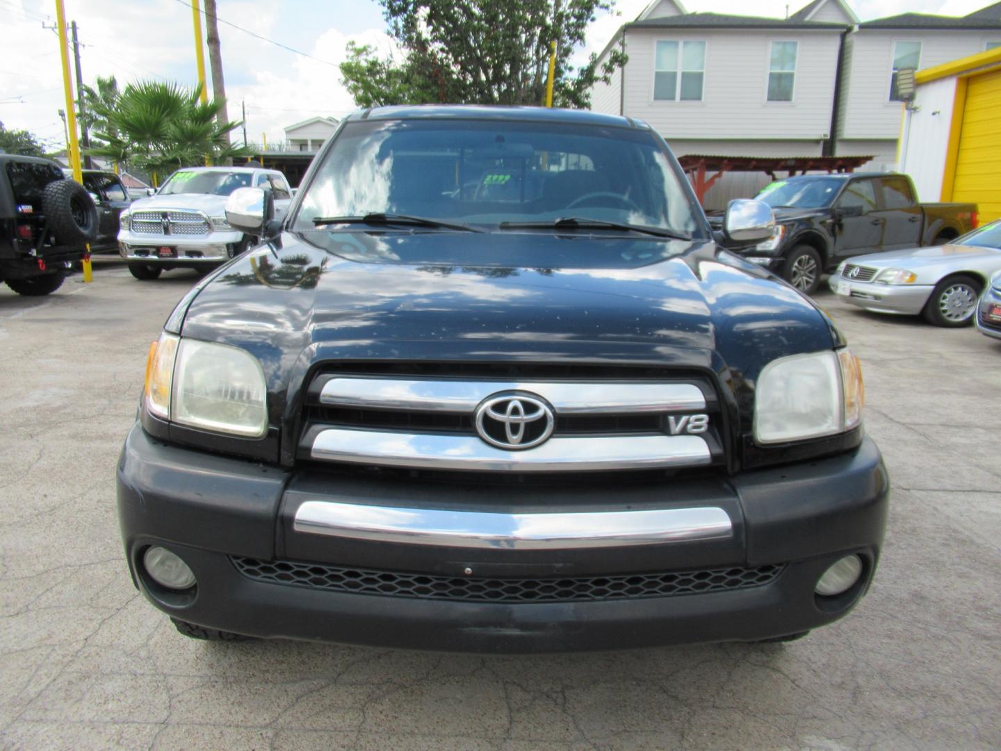 2004 Black /Gray Toyota Tundra SR5 Access Cab 2WD (5TBRT34134S) with an 4.7L V8 DOHC 32V engine, Automatic transmission, located at 1511 North Shepherd Dr., Houston, TX, 77008, (281) 657-1221, 29.798361, -95.412560 - 2004 Toyota Tundra SR5 VIN: 5TBRT34134S444343 Vehicle Details 4 Door Extended Cab Pickup 4.7L V8 F DOHC 32V Gasoline Rear wheel drive- Photo#23